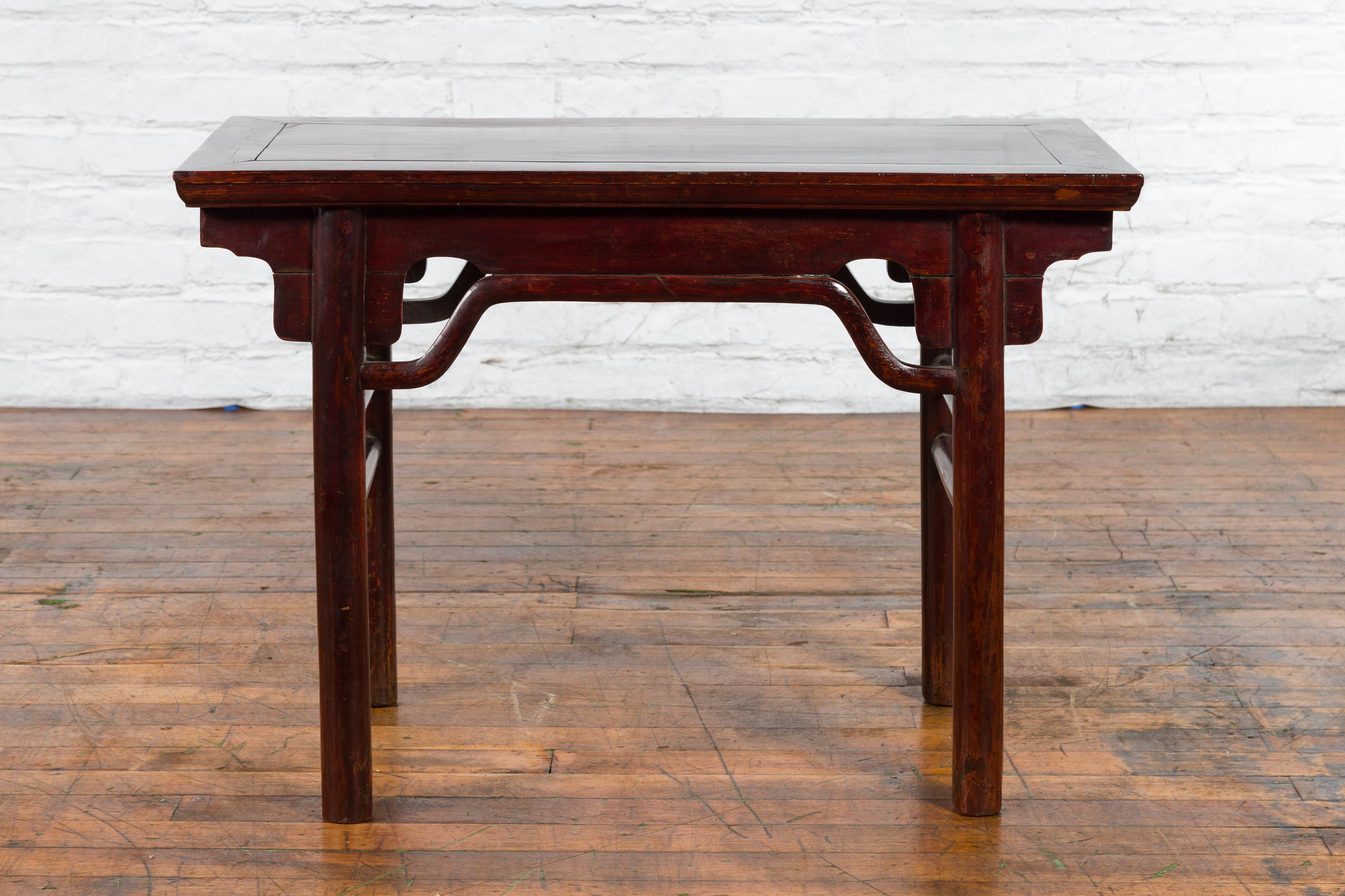 Wood Chinese 19th Century Qing Dynasty Altar Console Table with Humpback Stretchers For Sale
