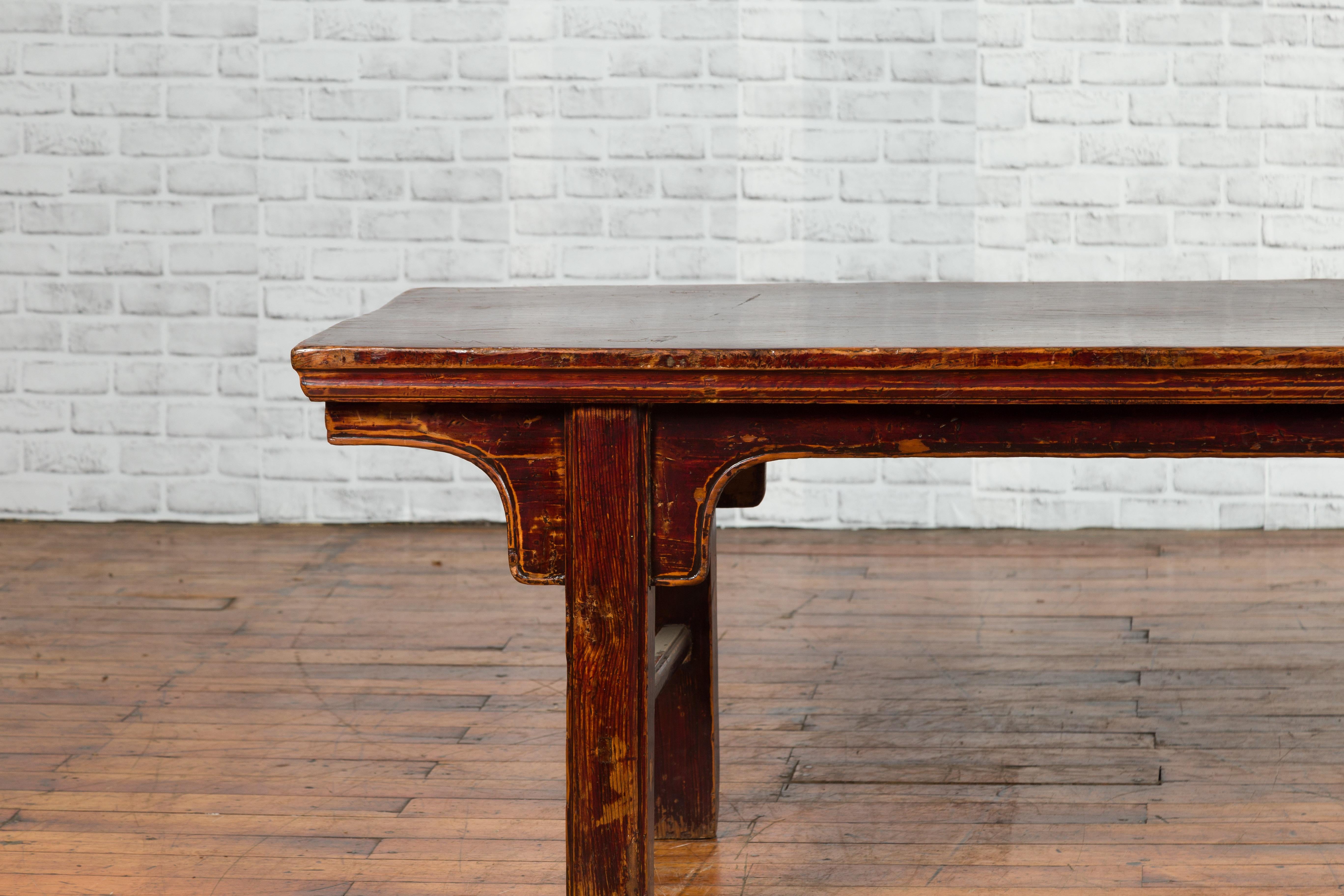 Chinese 19th Century Qing Dynasty Coffee Table with Distressed Patina For Sale 3