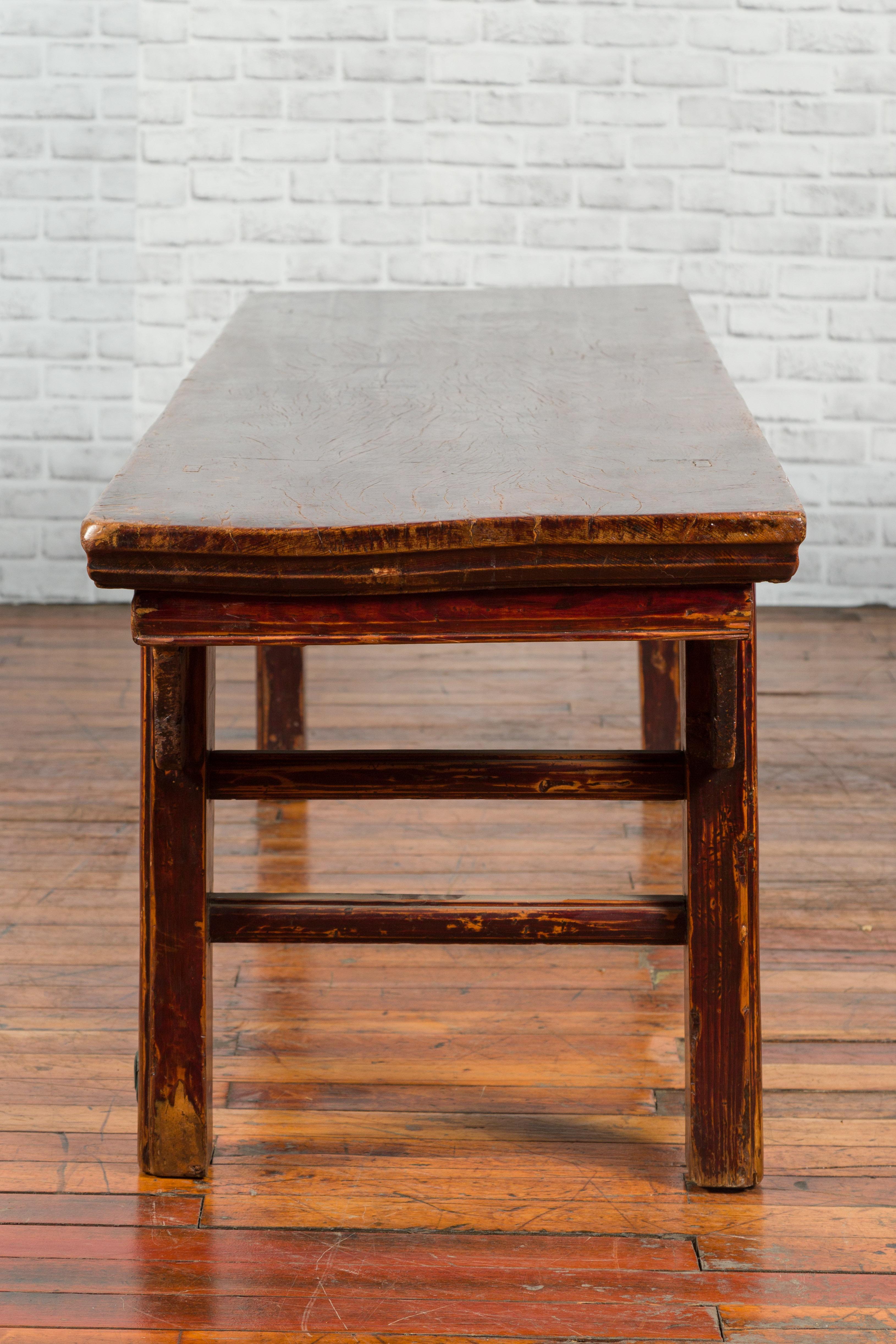 Chinese 19th Century Qing Dynasty Coffee Table with Distressed Patina For Sale 5