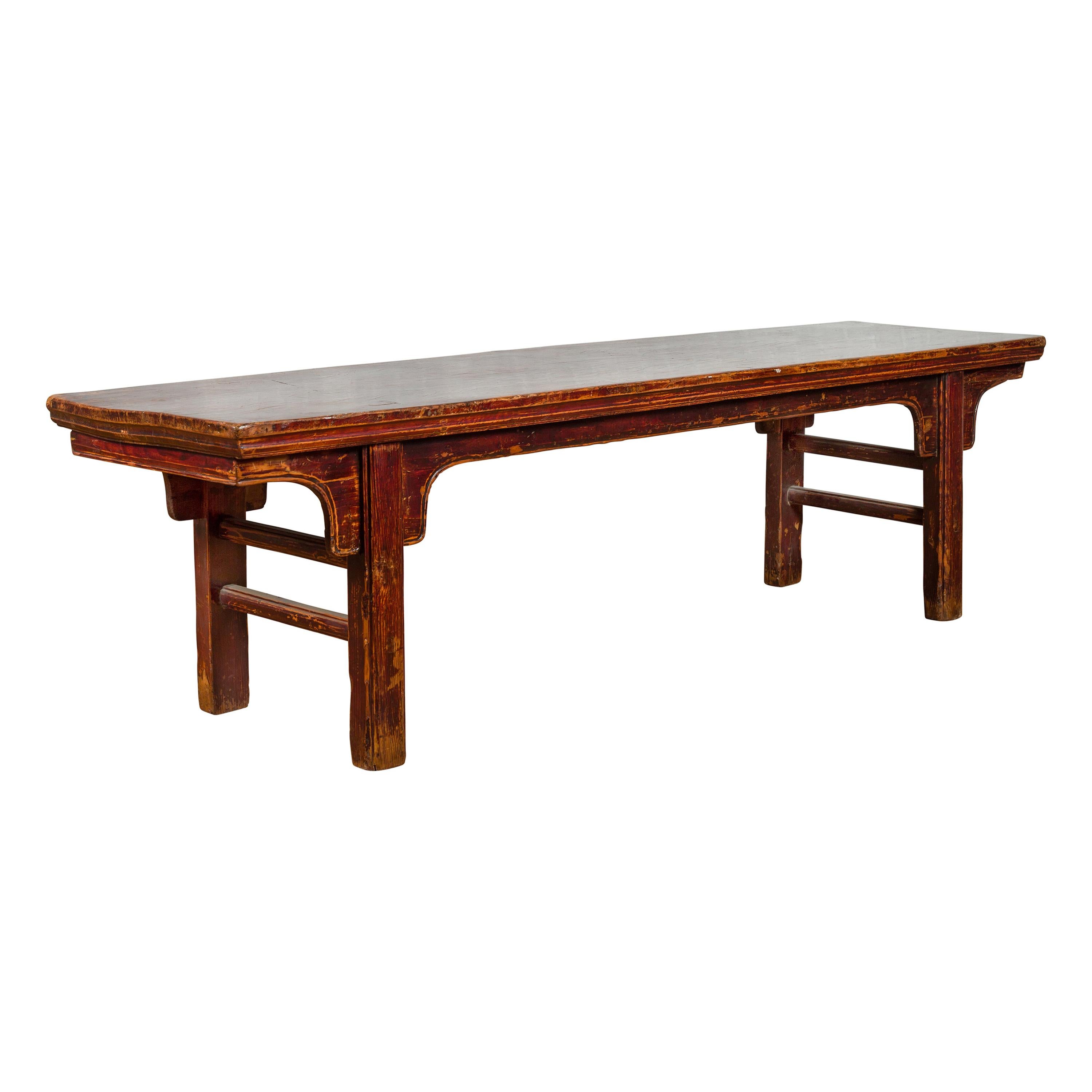 Table basse chinoise du 19ème siècle de la dynastie Qing avec patine vieillie