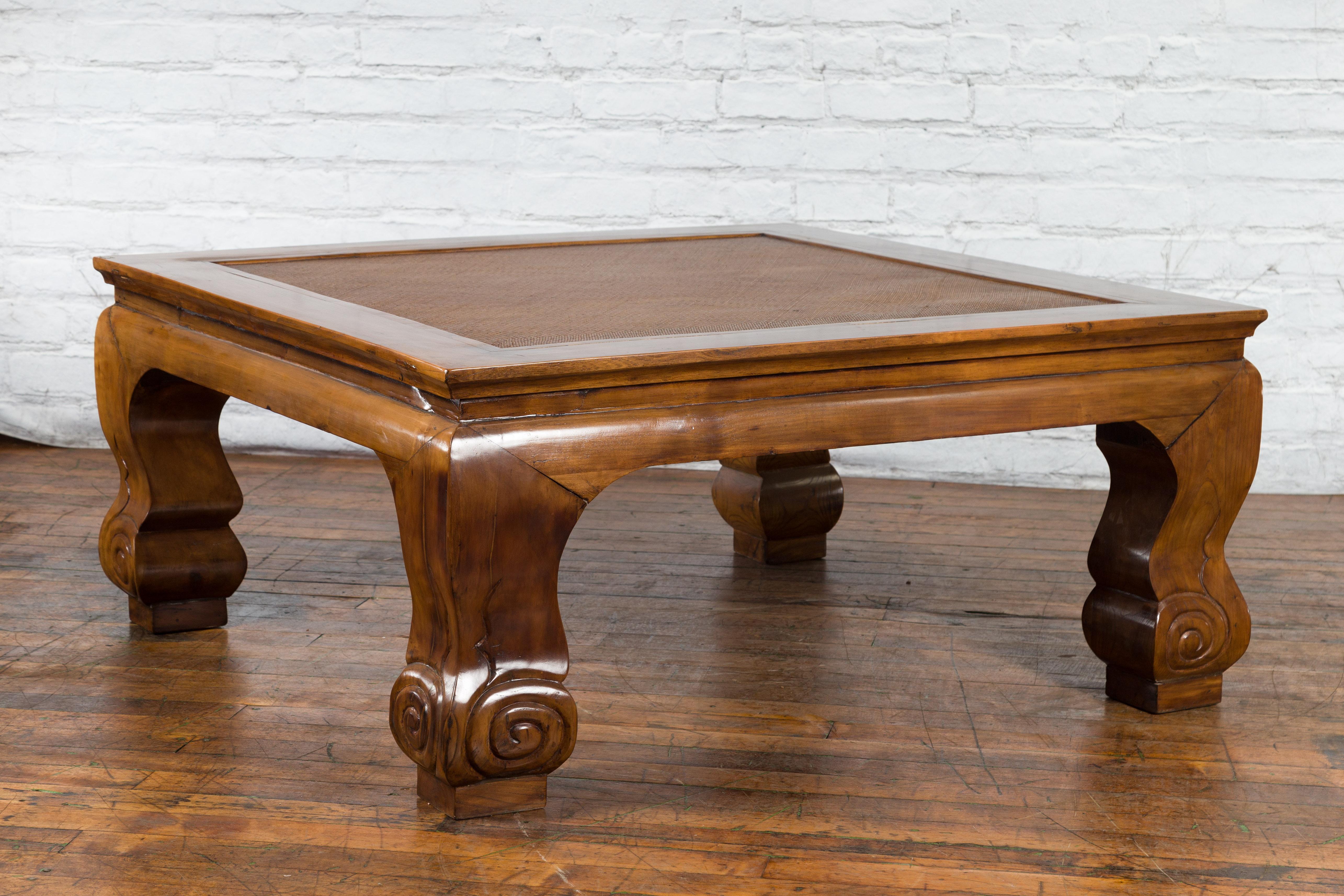 Chinese 19th Century Qing Dynasty Coffee Table with Rattan Top Inset For Sale 8