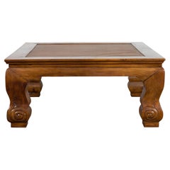 Table basse chinoise du 19ème siècle de la dynastie Qing avec plateau en rotin inséré