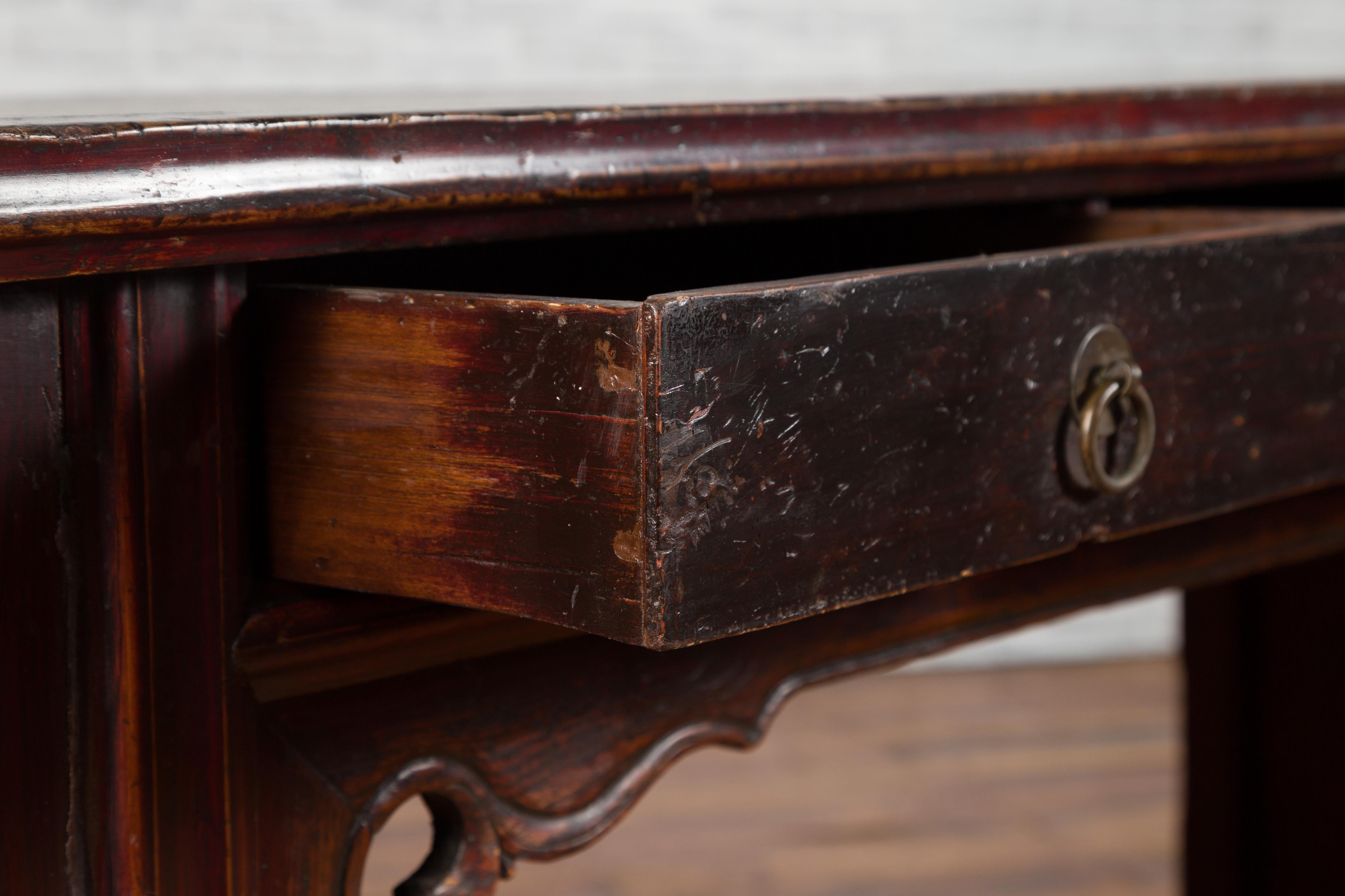 Chinese 19th Century Qing Dynasty Elm Low Console Table with Three Drawers For Sale 8