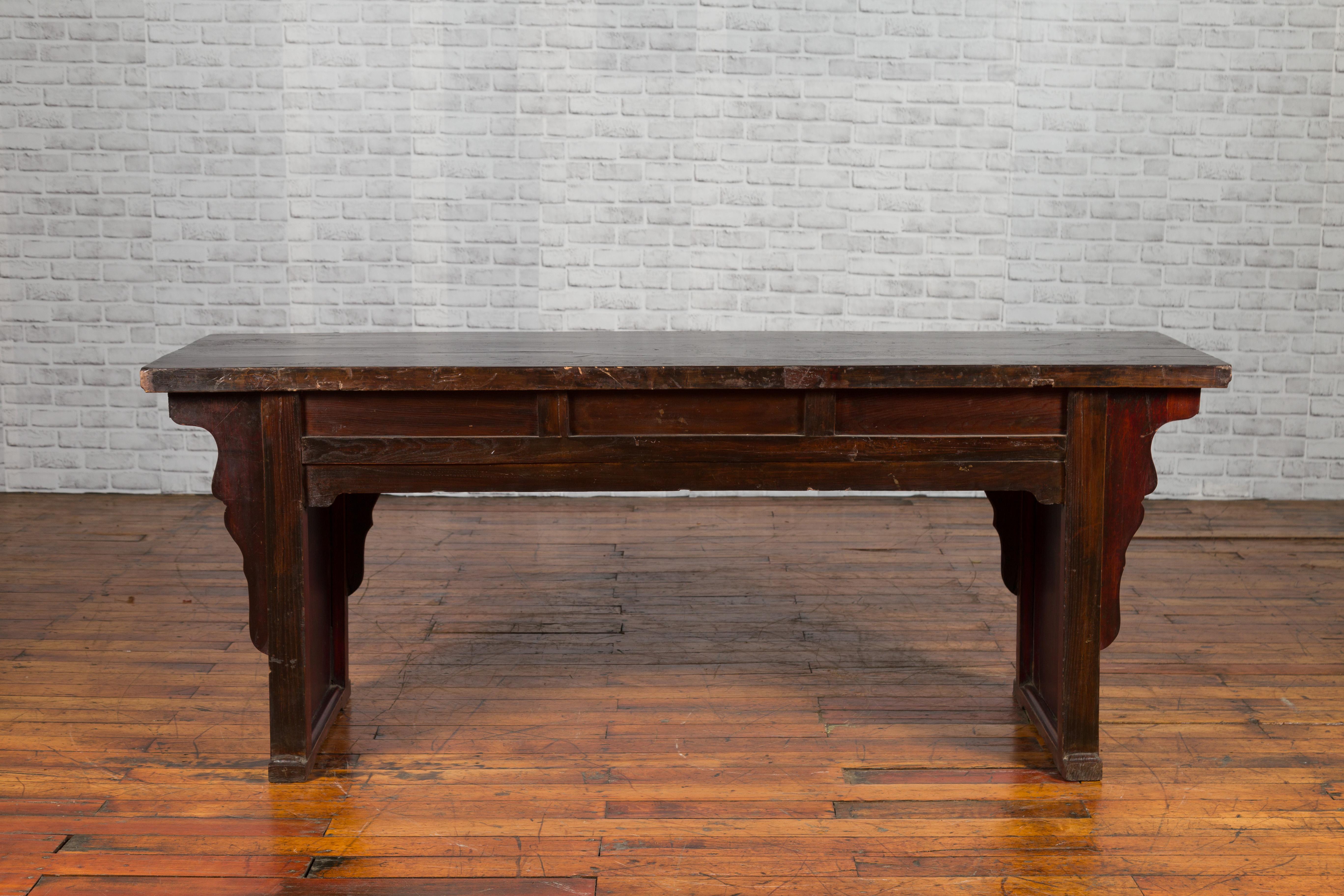 Chinese 19th Century Qing Dynasty Elm Low Console Table with Three Drawers For Sale 12
