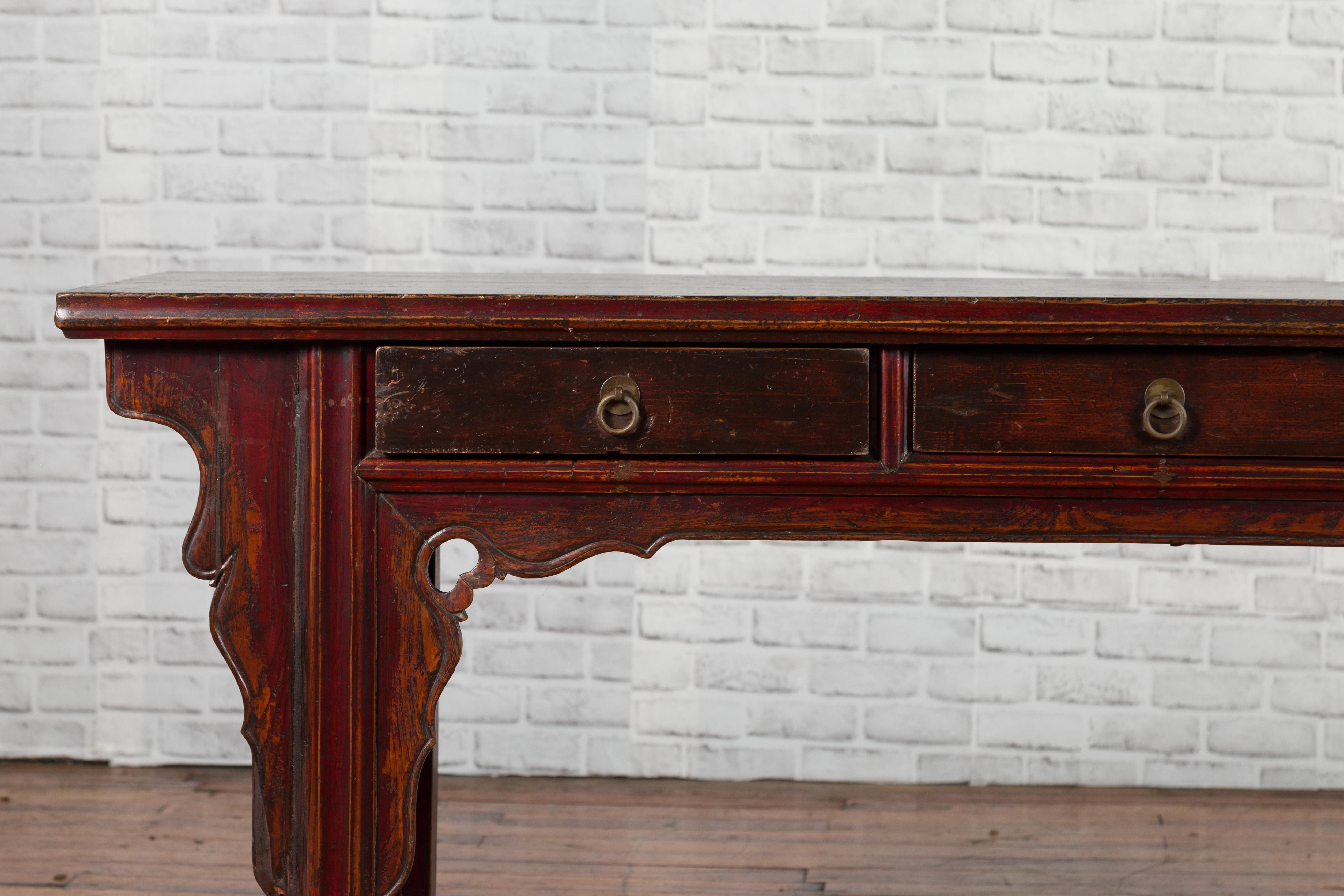 Chinese 19th Century Qing Dynasty Elm Low Console Table with Three Drawers For Sale 3