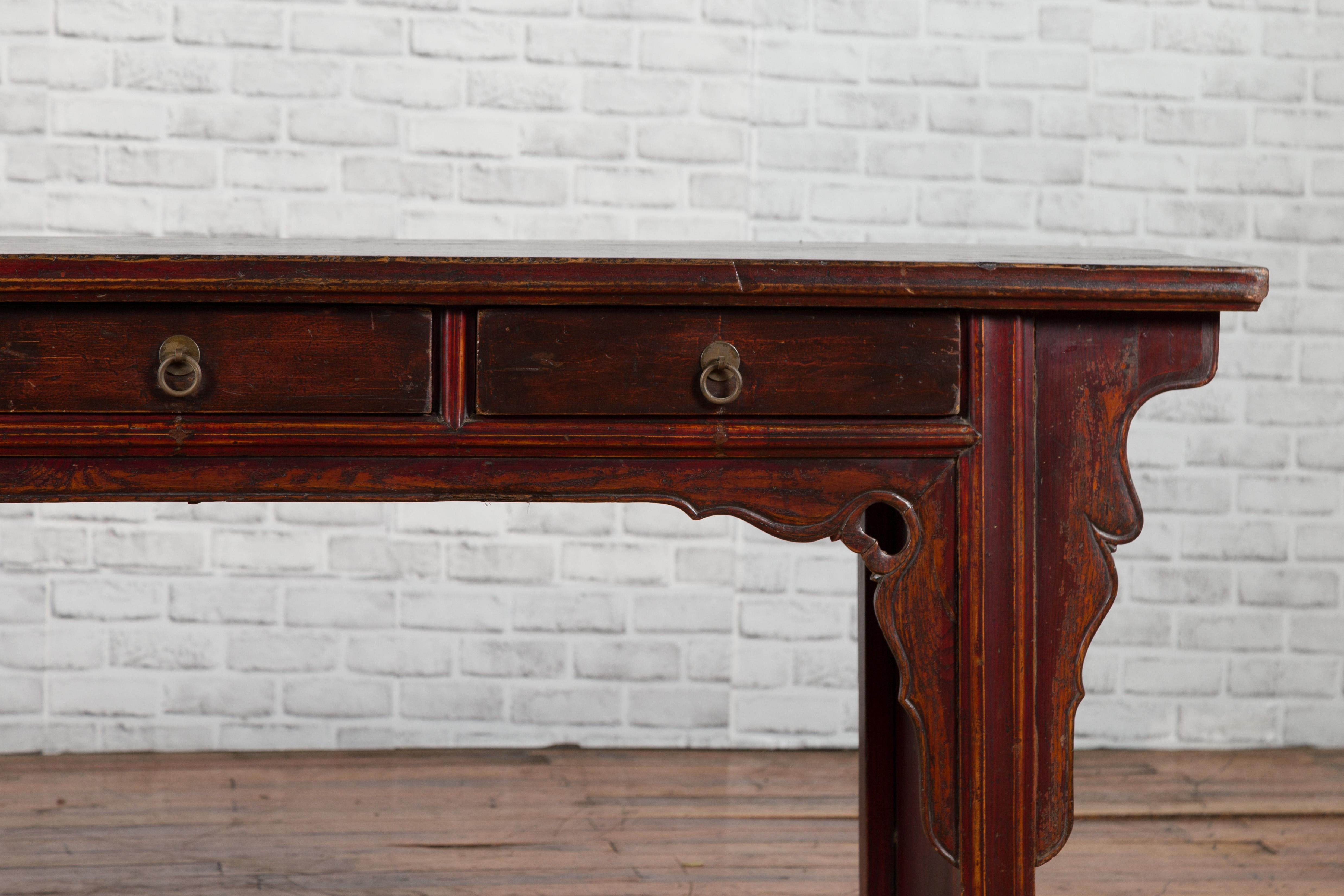 Chinese 19th Century Qing Dynasty Elm Low Console Table with Three Drawers For Sale 5