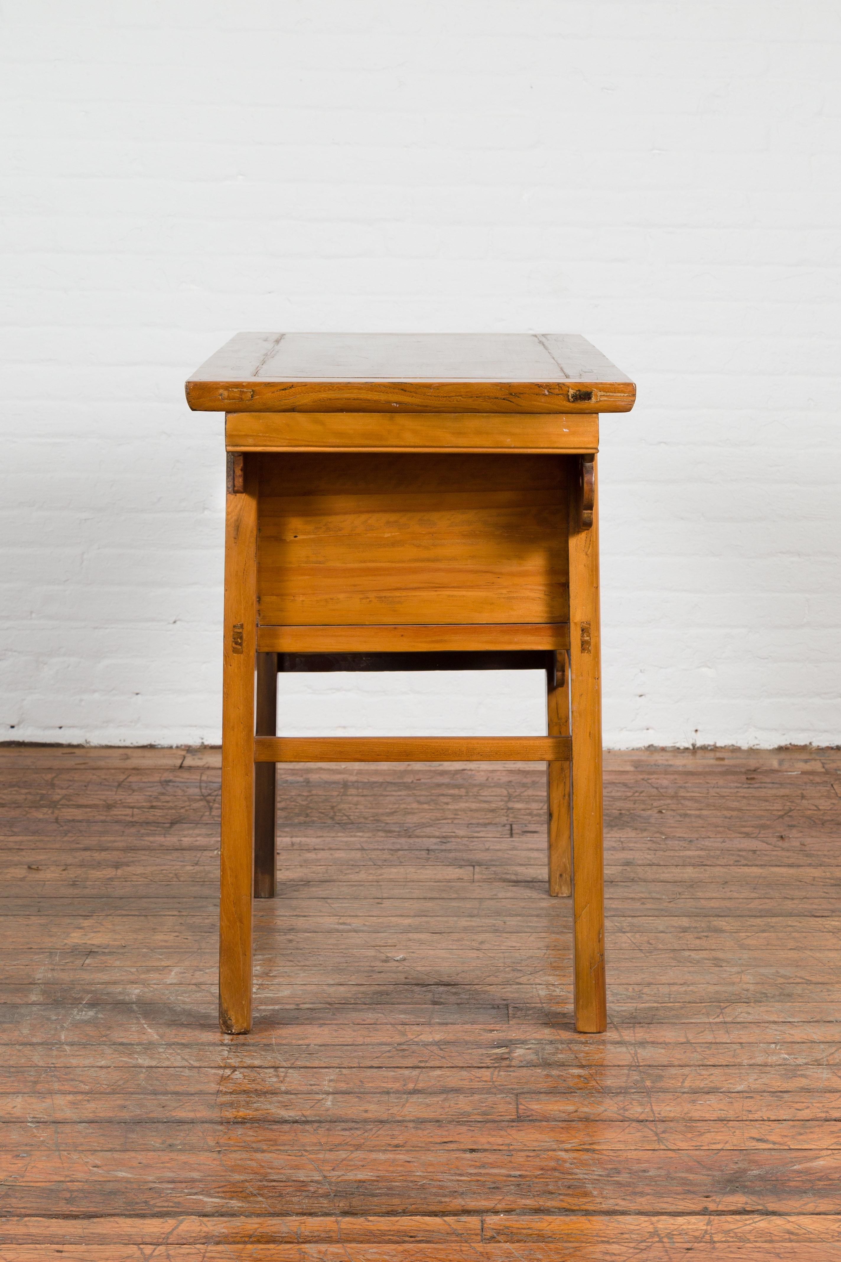Chinese 19th Century Qing Dynasty Elm Table with Carved Spandrels and Drawers For Sale 6