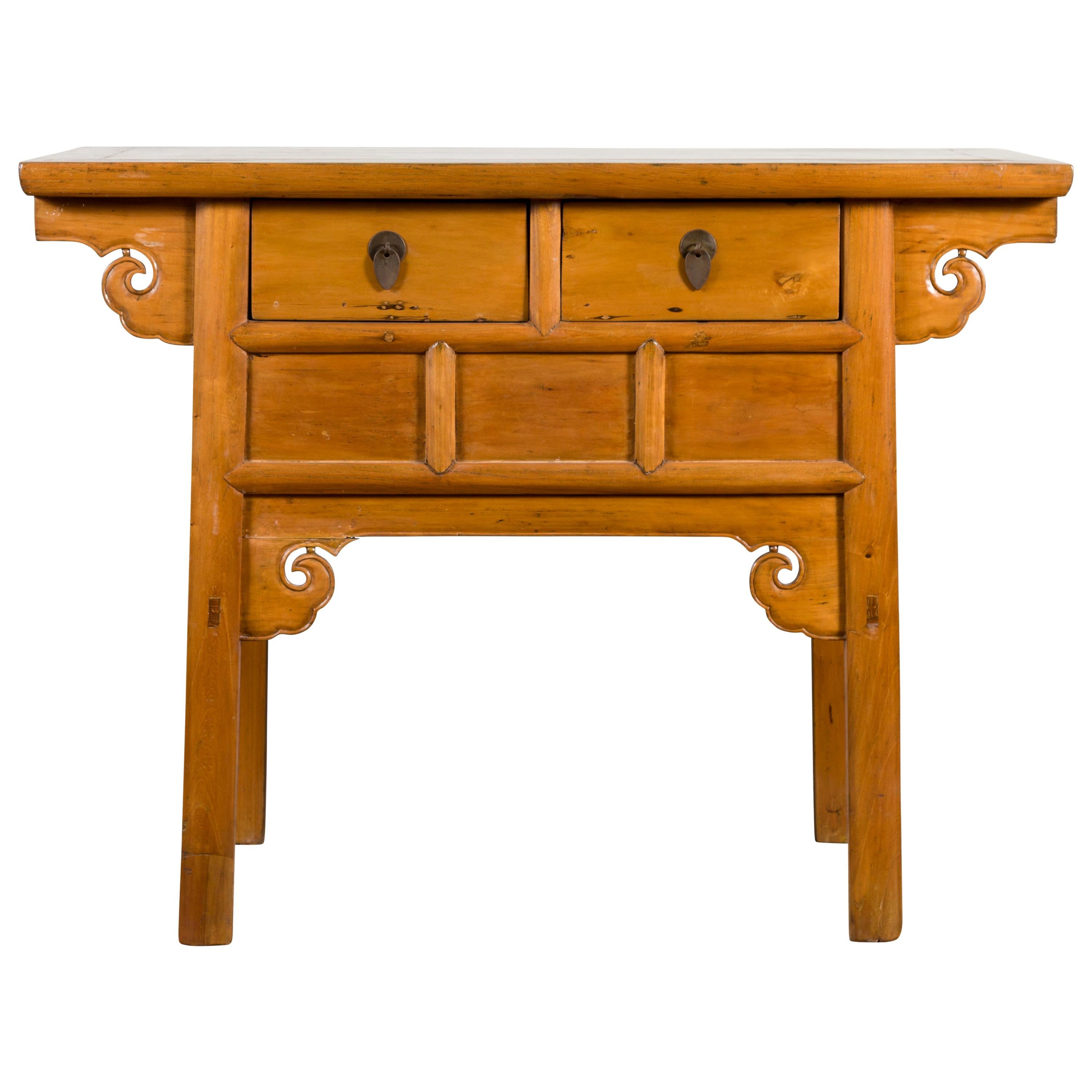 Chinese 19th Century Qing Dynasty Elm Table with Carved Spandrels and Drawers For Sale