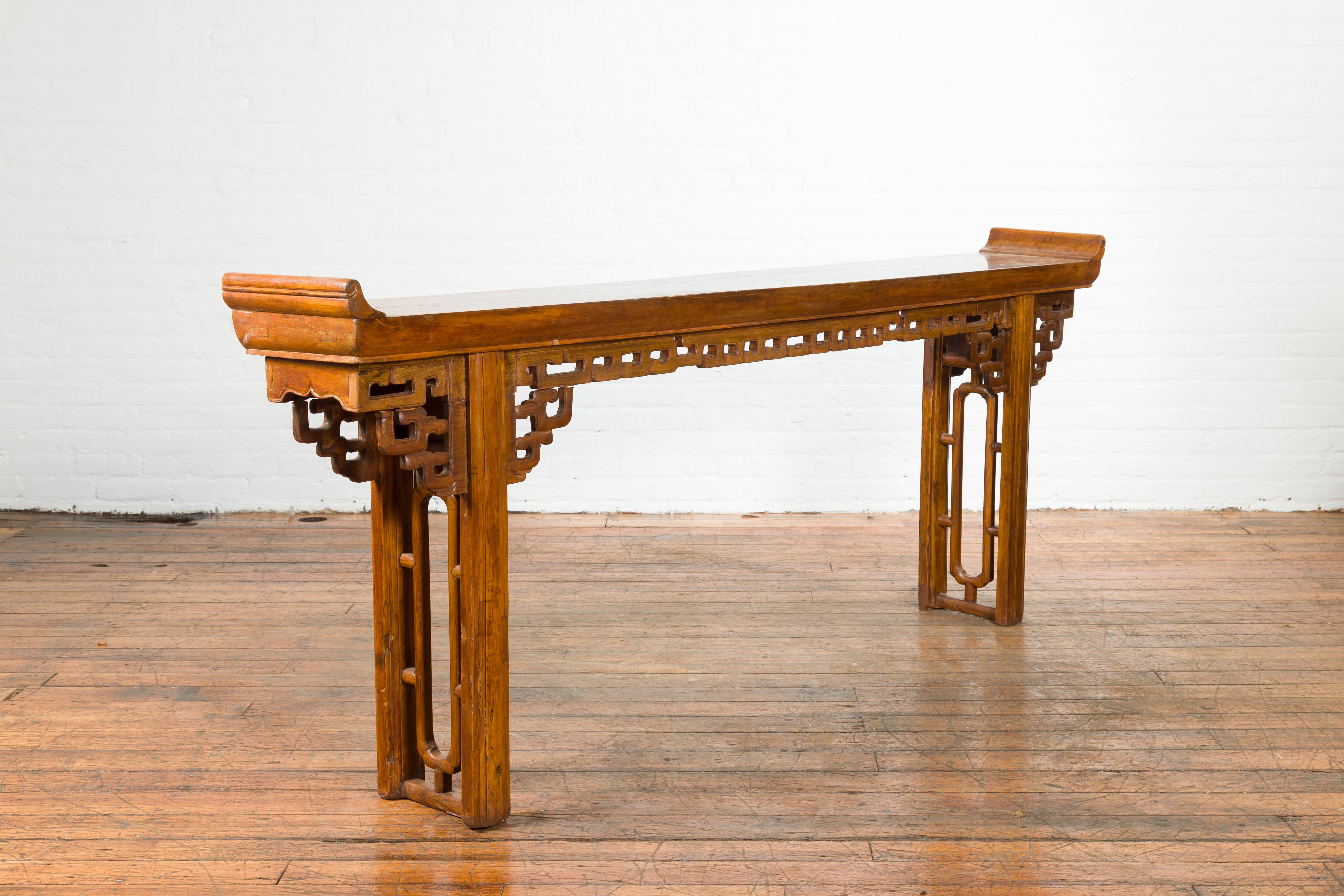 Wood Chinese 19th Century Qing Dynasty Period Altar Console Table with Open Fretwork For Sale