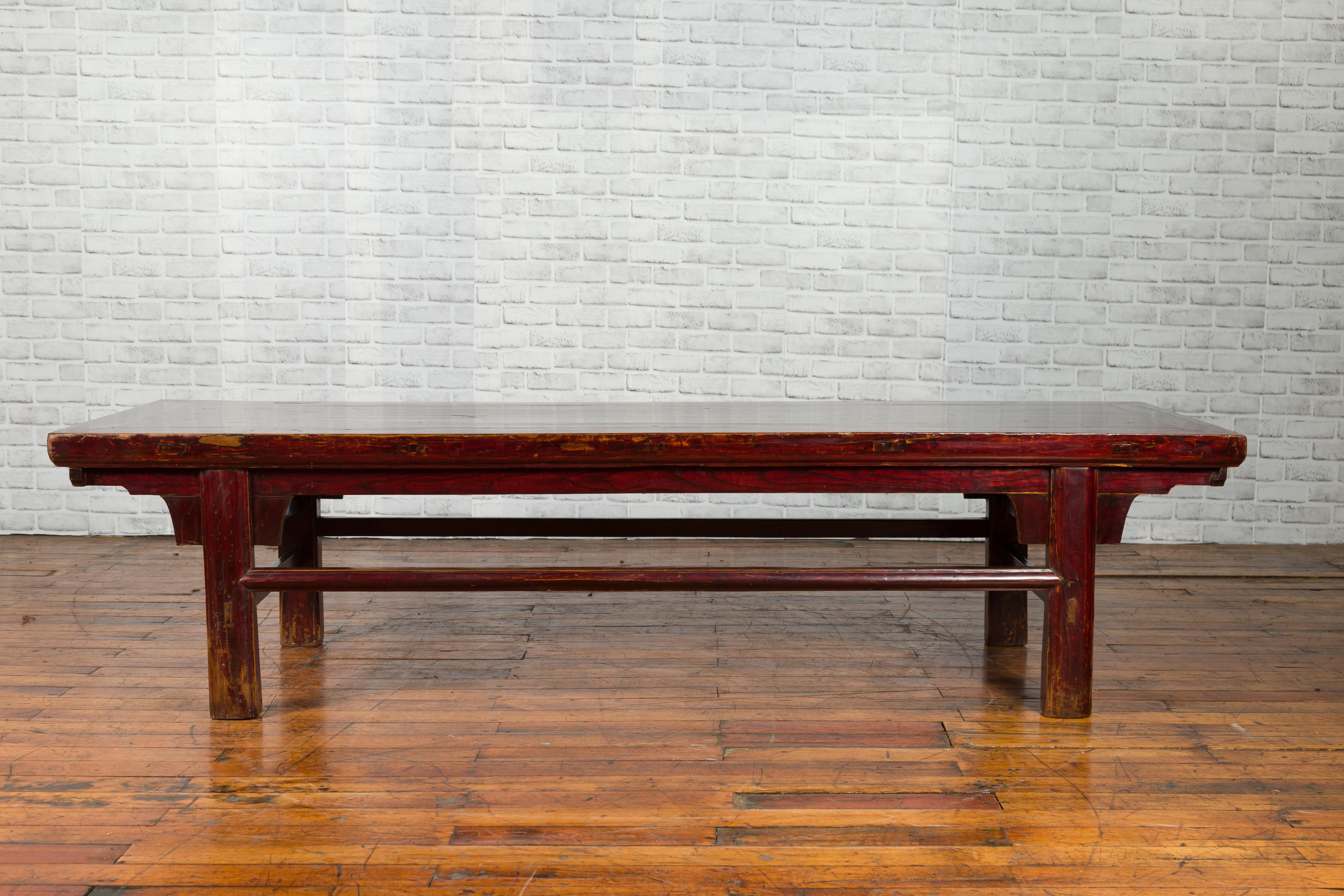 Chinese 19th Century Qing Dynasty Period Coffee Table with Distressed Patina For Sale 5