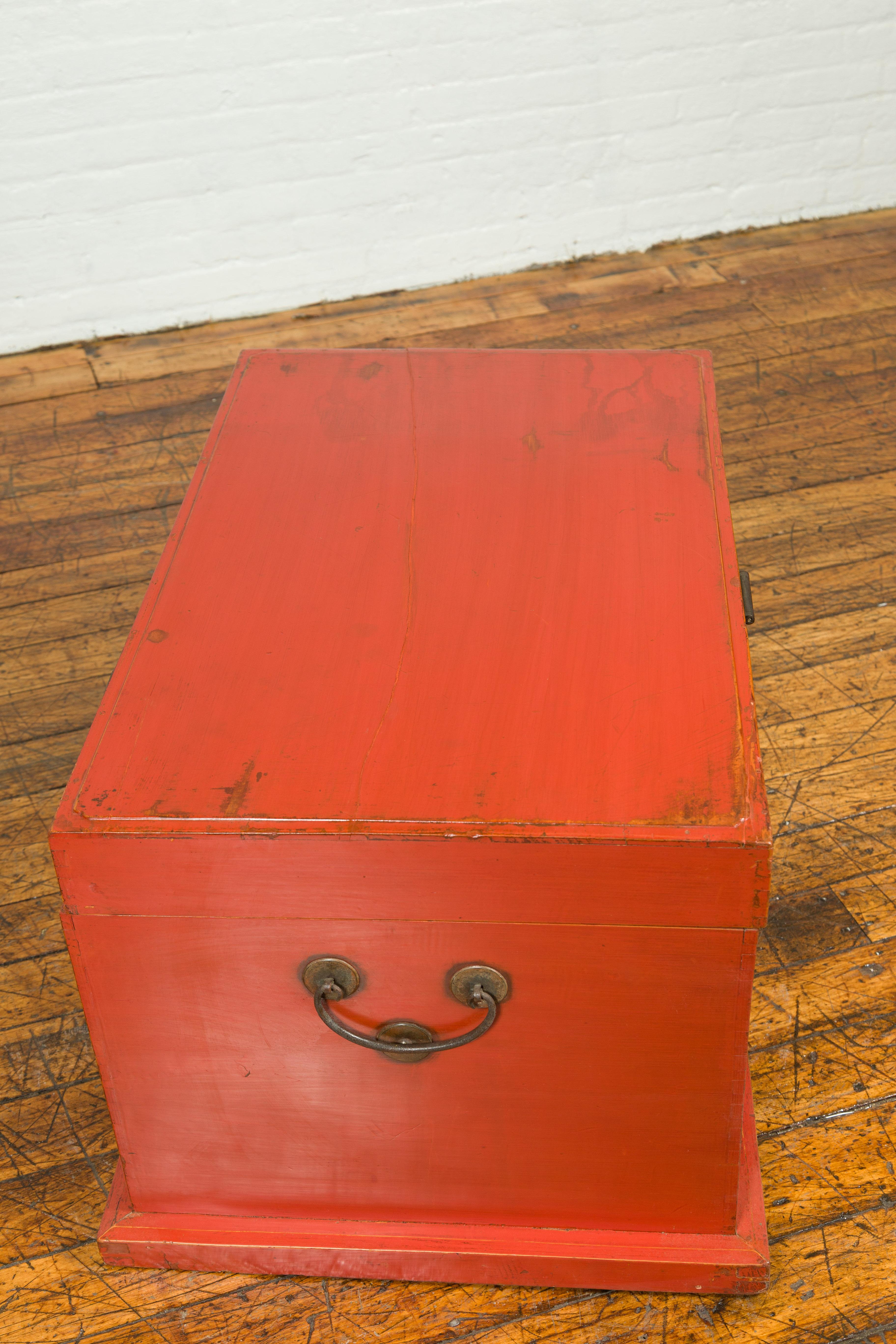 Chinese 19th Century Qing Dynasty Red Lacquered Blanket Chest with Iron Hardware For Sale 8