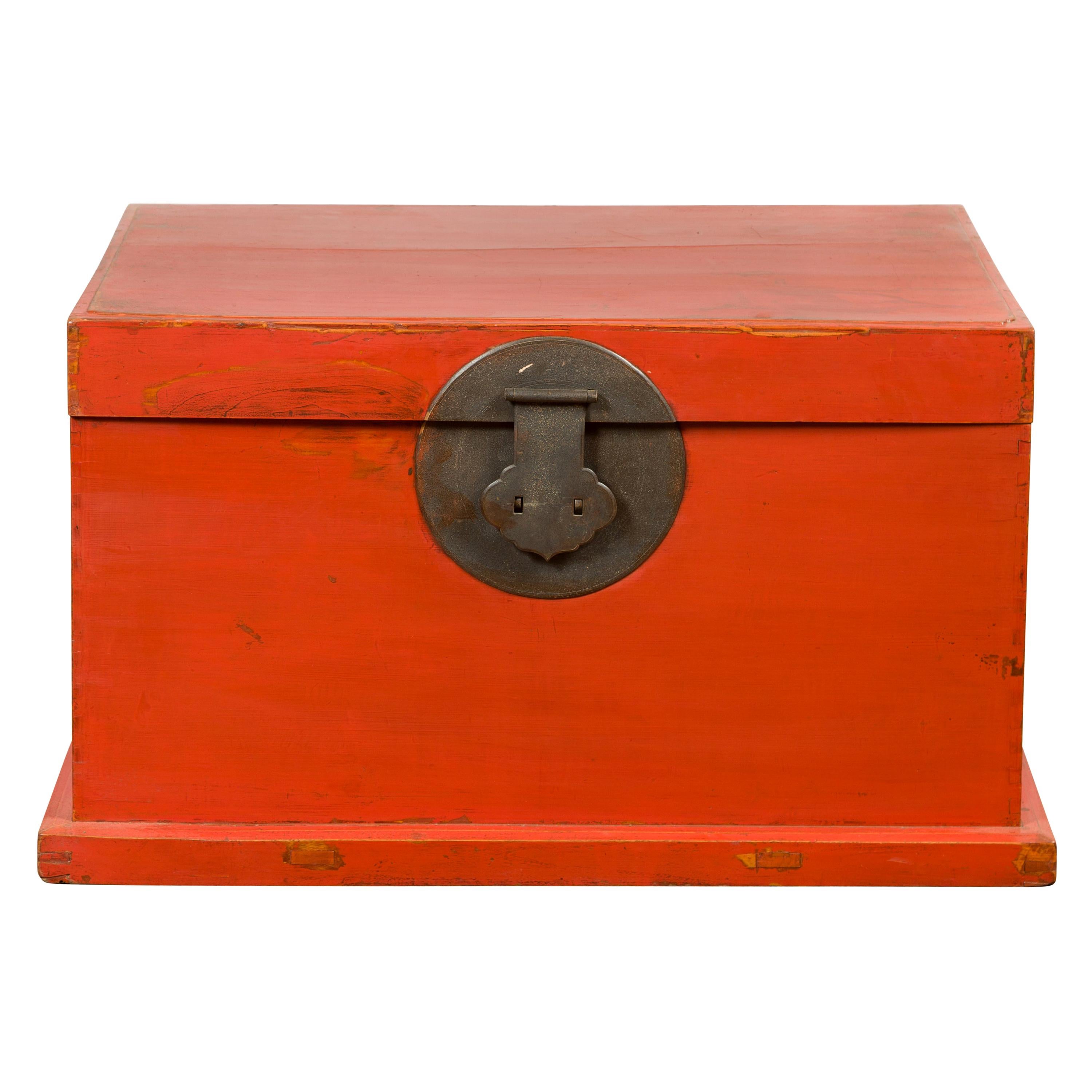 Chinese 19th Century Qing Dynasty Red Lacquered Blanket Chest with Iron Hardware For Sale