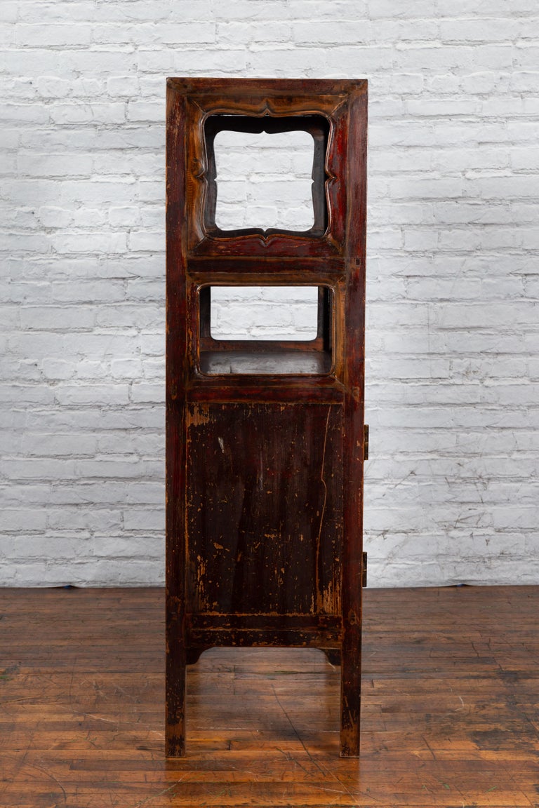 Chinese 19th Century Qing Dynasty Reddish Brown Lacquer Display Cabinet For Sale 4