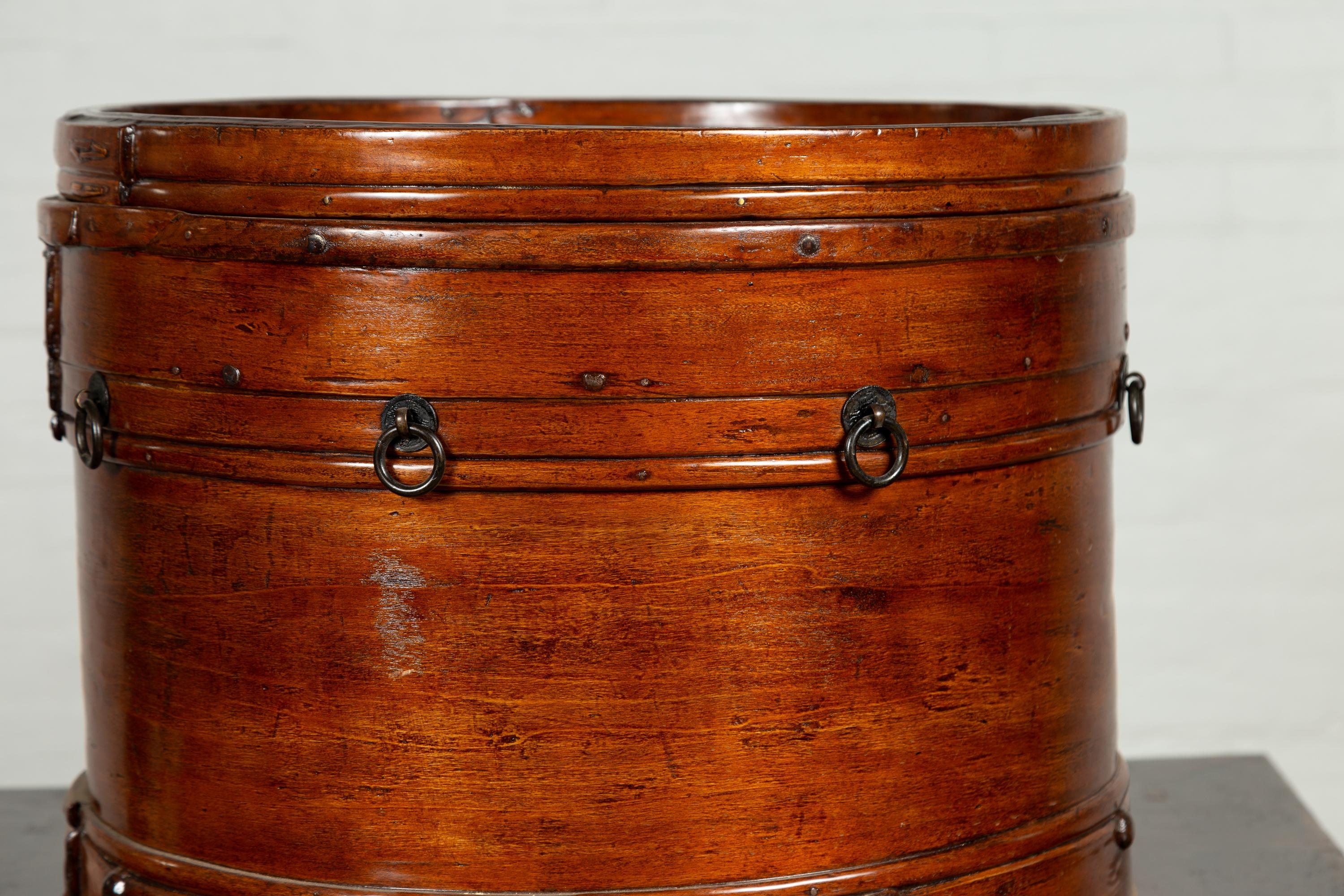 Chinese Qing Dynasty 19th Century Round Lidded Wooden Box with Rattan Top For Sale