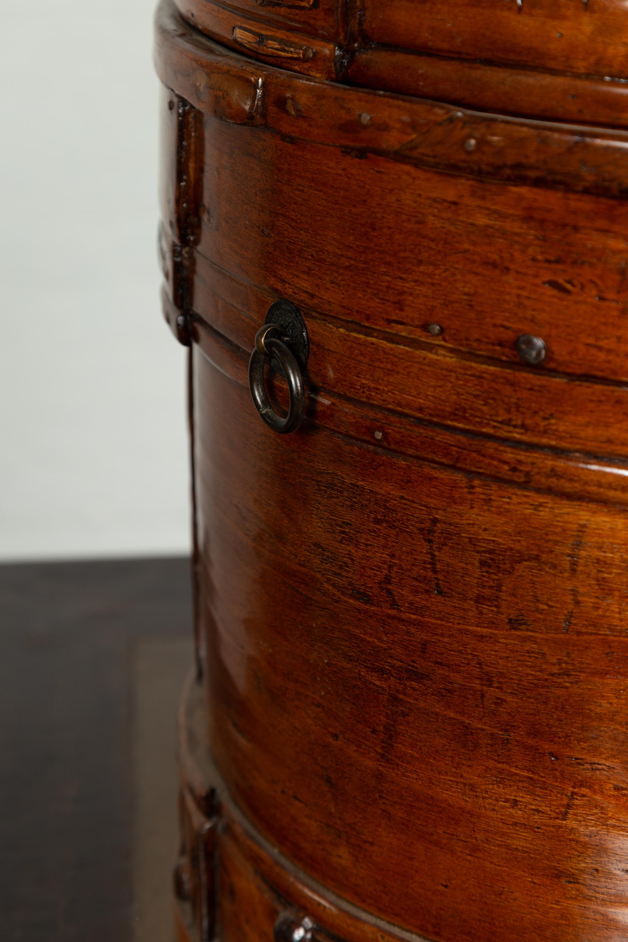 Qing Dynasty 19th Century Round Lidded Wooden Box with Rattan Top In Good Condition For Sale In Yonkers, NY