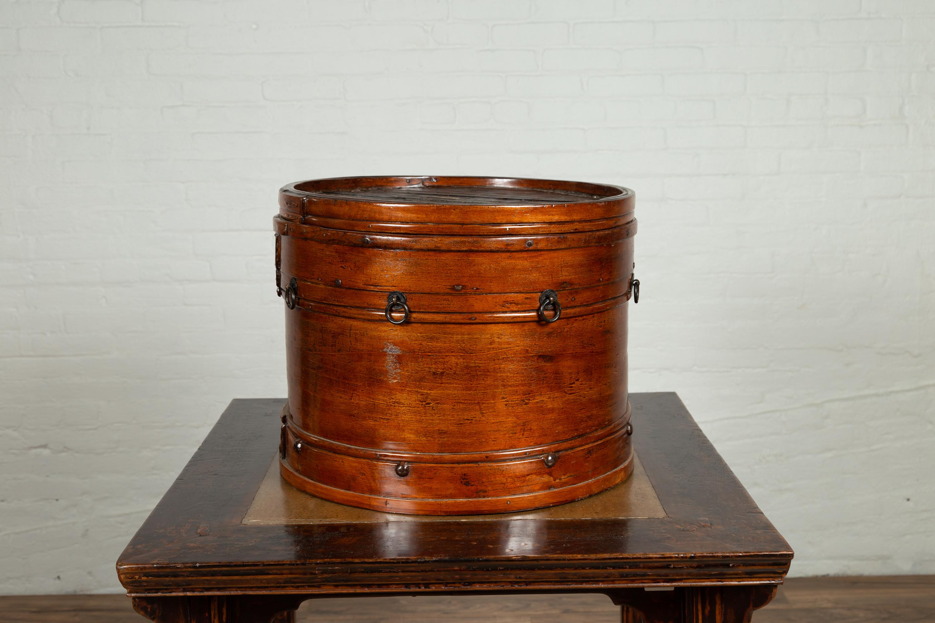 Qing Dynasty 19th Century Round Lidded Wooden Box with Rattan Top For Sale 2