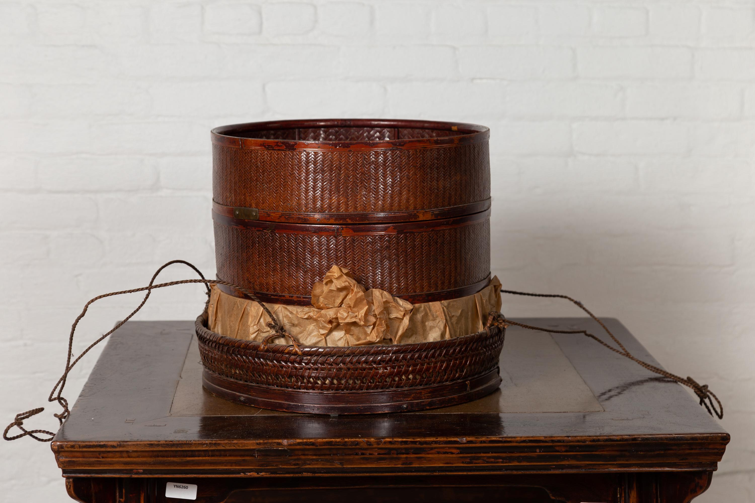 Chinese 19th Century Tiered Food Basket with Stacking Parts, Paper and Rope Ties For Sale 6