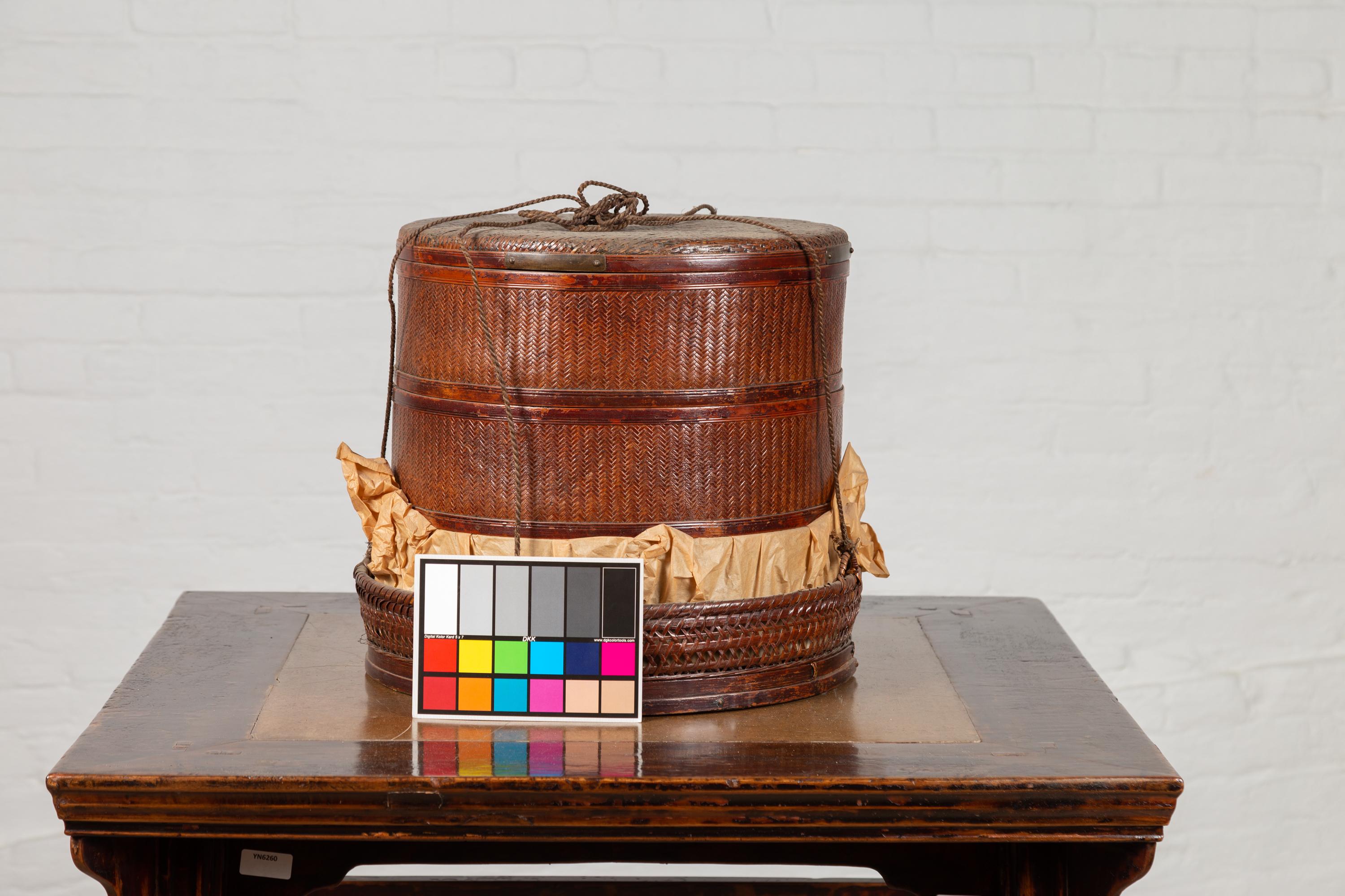 Chinese 19th Century Tiered Food Basket with Stacking Parts, Paper and Rope Ties For Sale 8