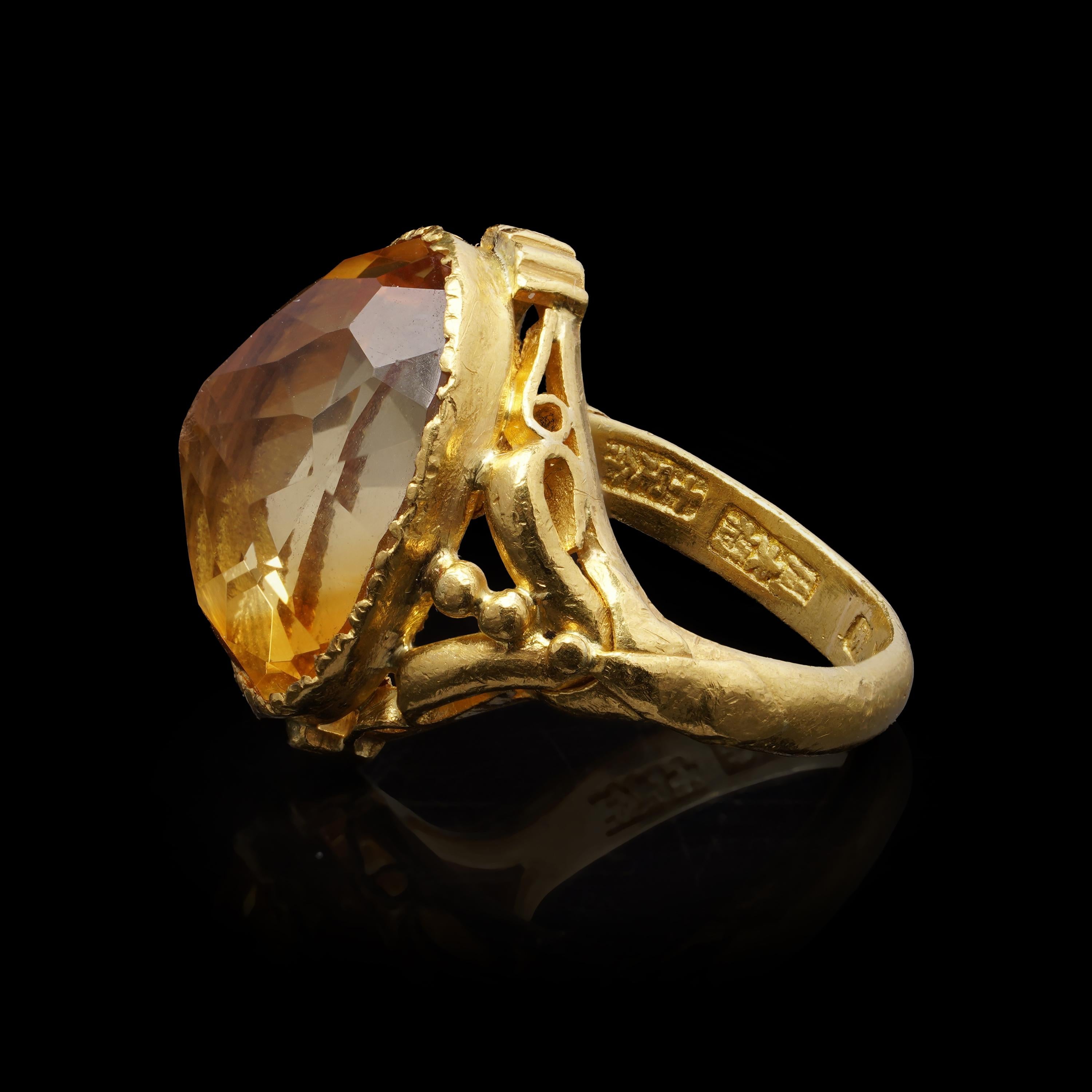 Chinese 23kt yellow gold citrine ring In Good Condition For Sale In Braintree, GB