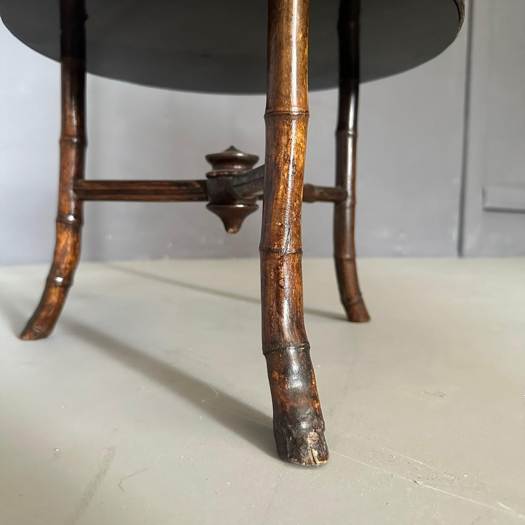 Chinese 3-legged bamboo table with round tops, twentieth century 5