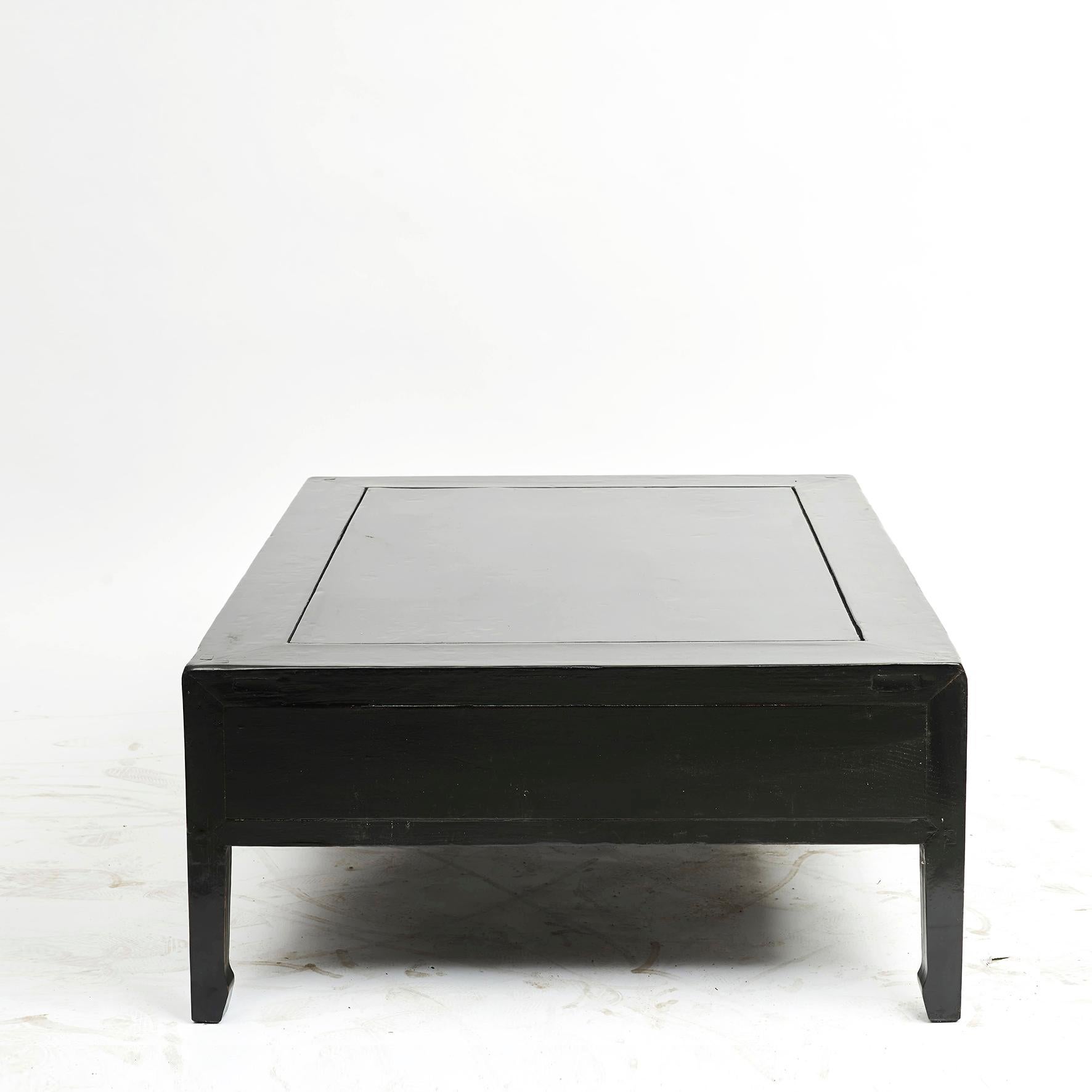 Chinese 4-Drawer Qing Dynasty Coffee Table in Black Lacquer 7
