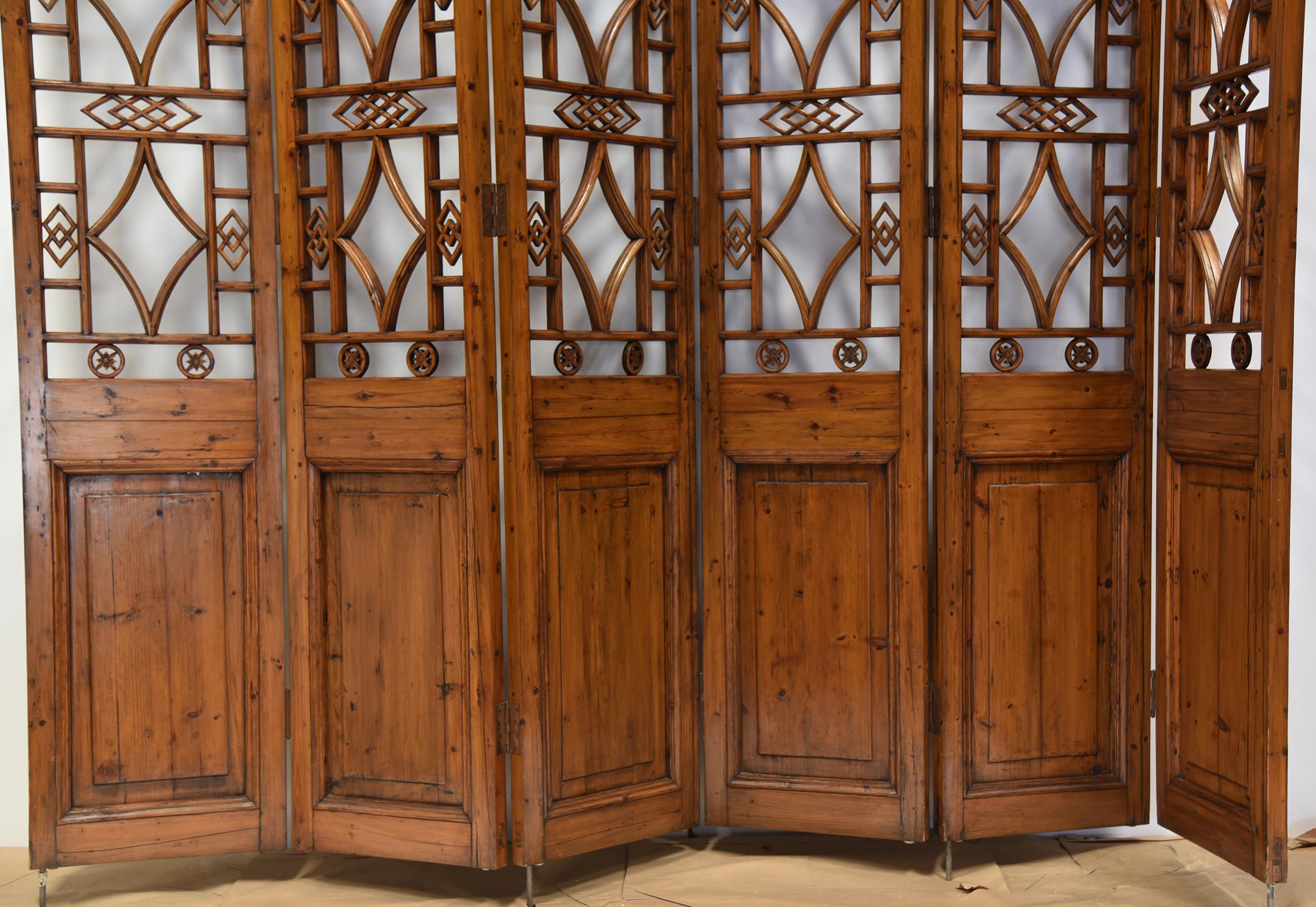 CHINESE 6-PANEL Sculptured Wooden SCREEN For Sale 4