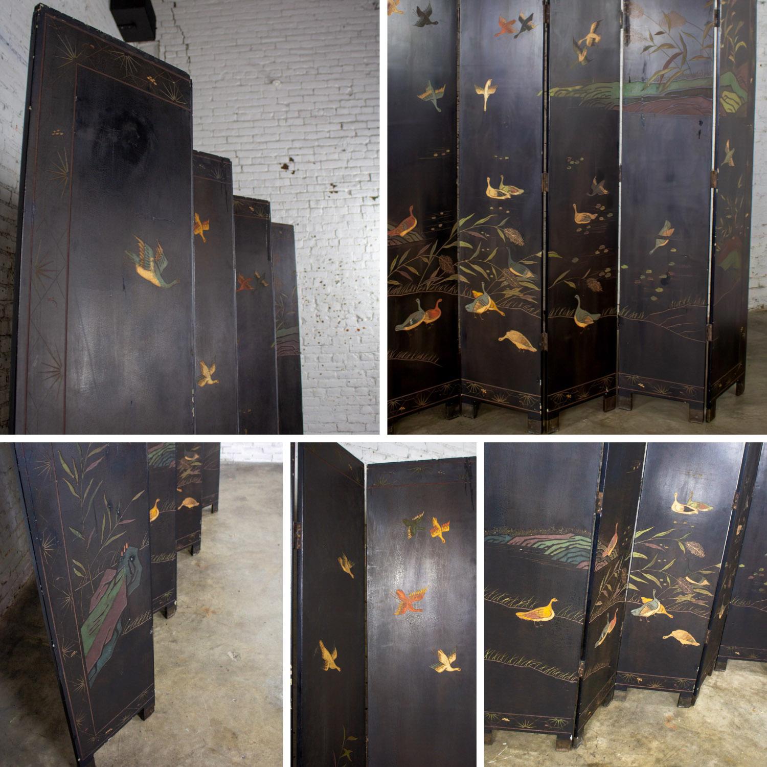 Biombo chino Coromandel negro de 8 paneles con calcografía dorada y pintada a mano en venta 5