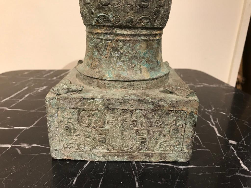 Chinese Achaistic Shang Dynasty Style Bronze Vessel In Good Condition In Stamford, CT