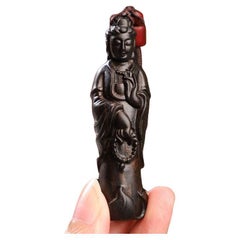 Chinesischer Agarwood-Schnitzerei, stehender Buddha-Statue-Anhänger aus Agarholz