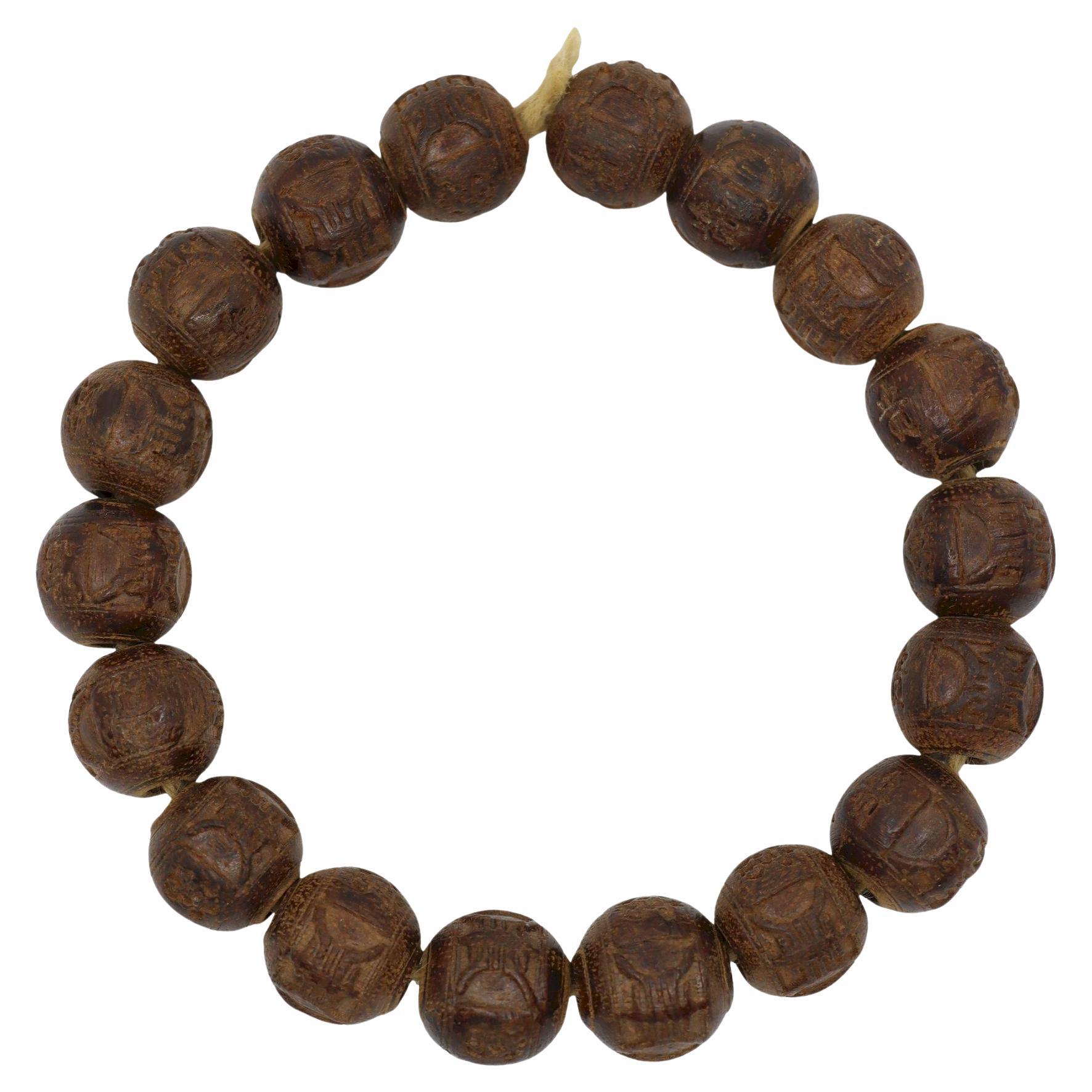 Bracciale con perline incise in legno di agar cinese in vendita