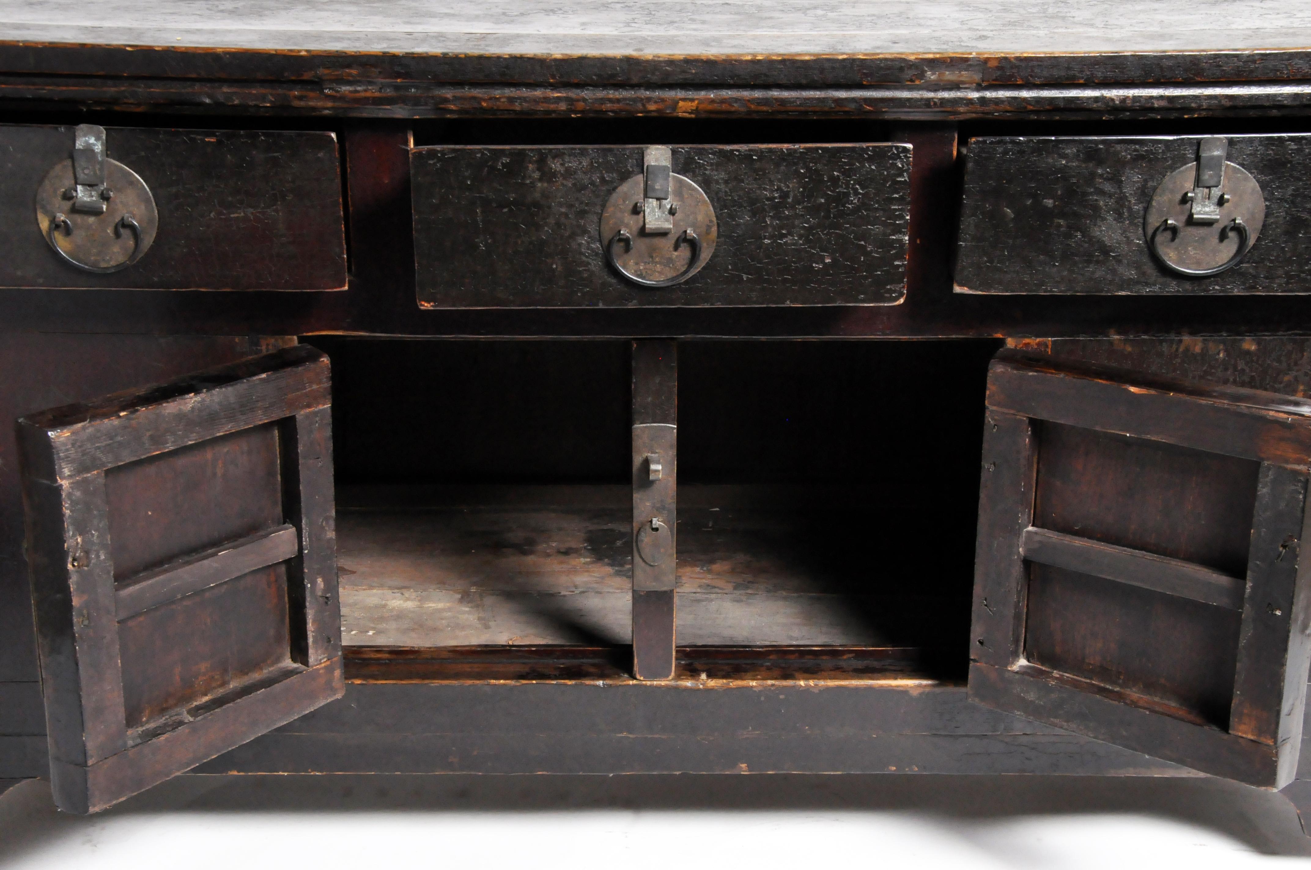 Chinese Altar Coffer with Dark Oxblood Lacquer with Original Patina 10