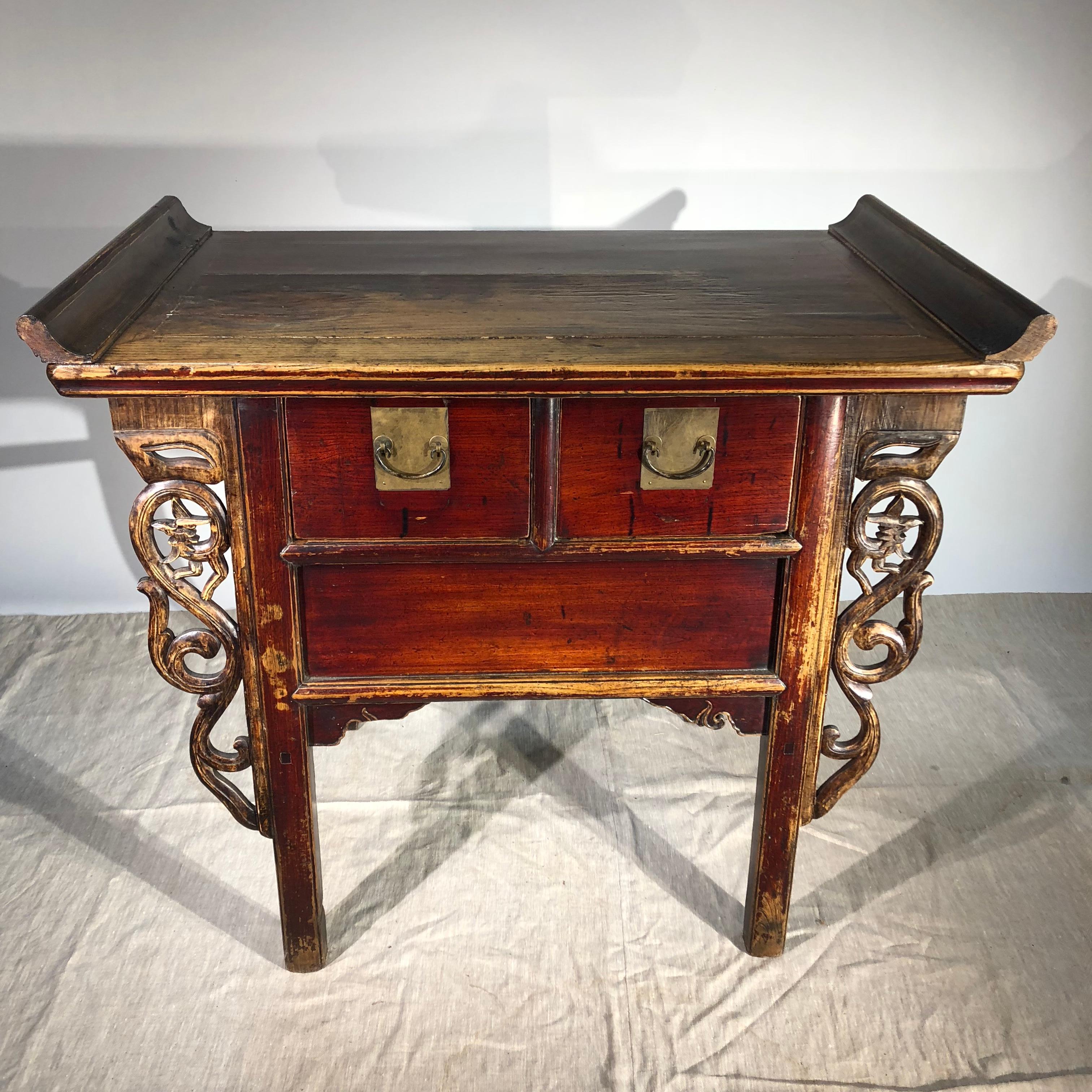 Table d'autel chinoise, XIXe siècle en vente 6