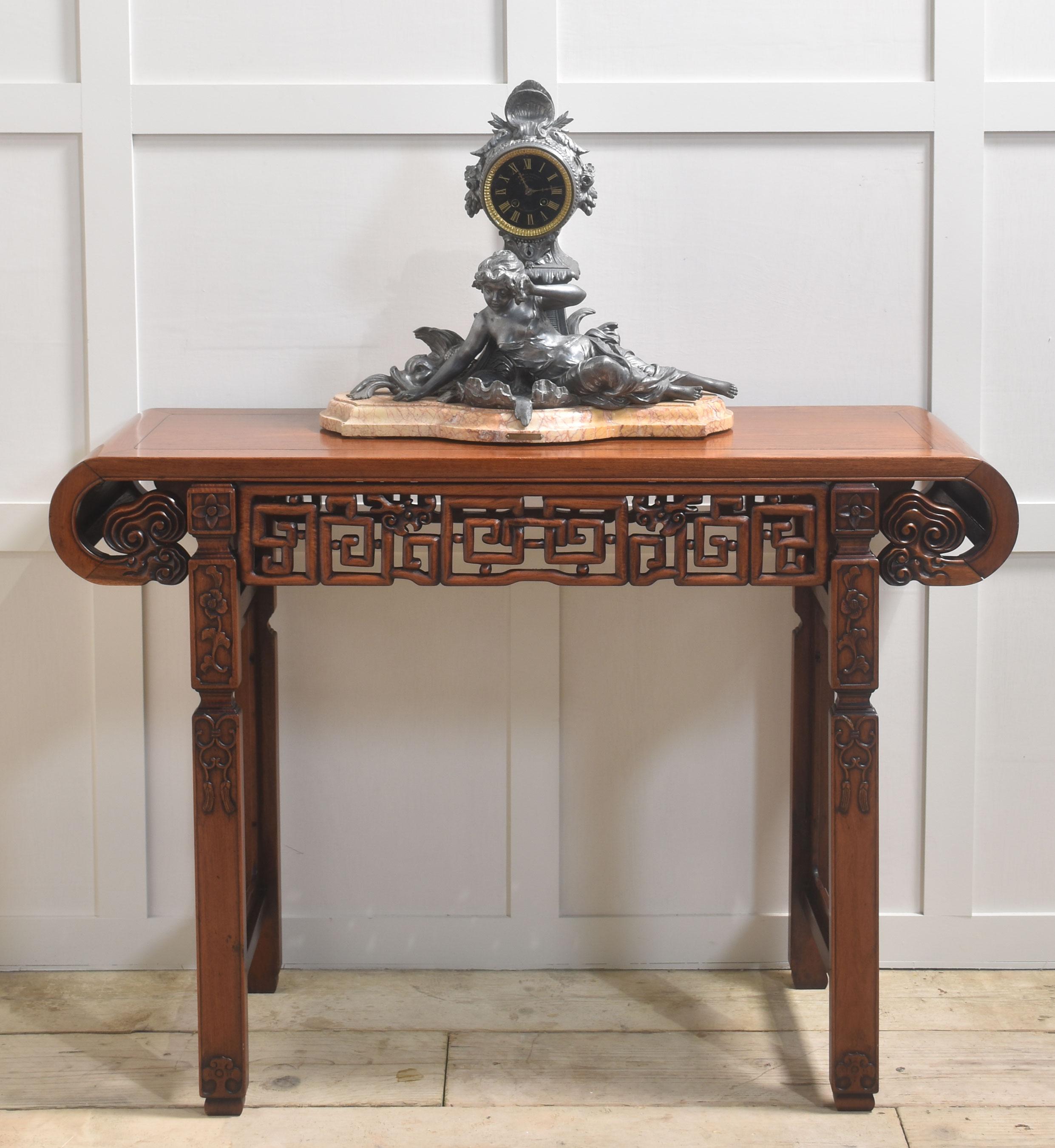Chinese altar table For Sale 3