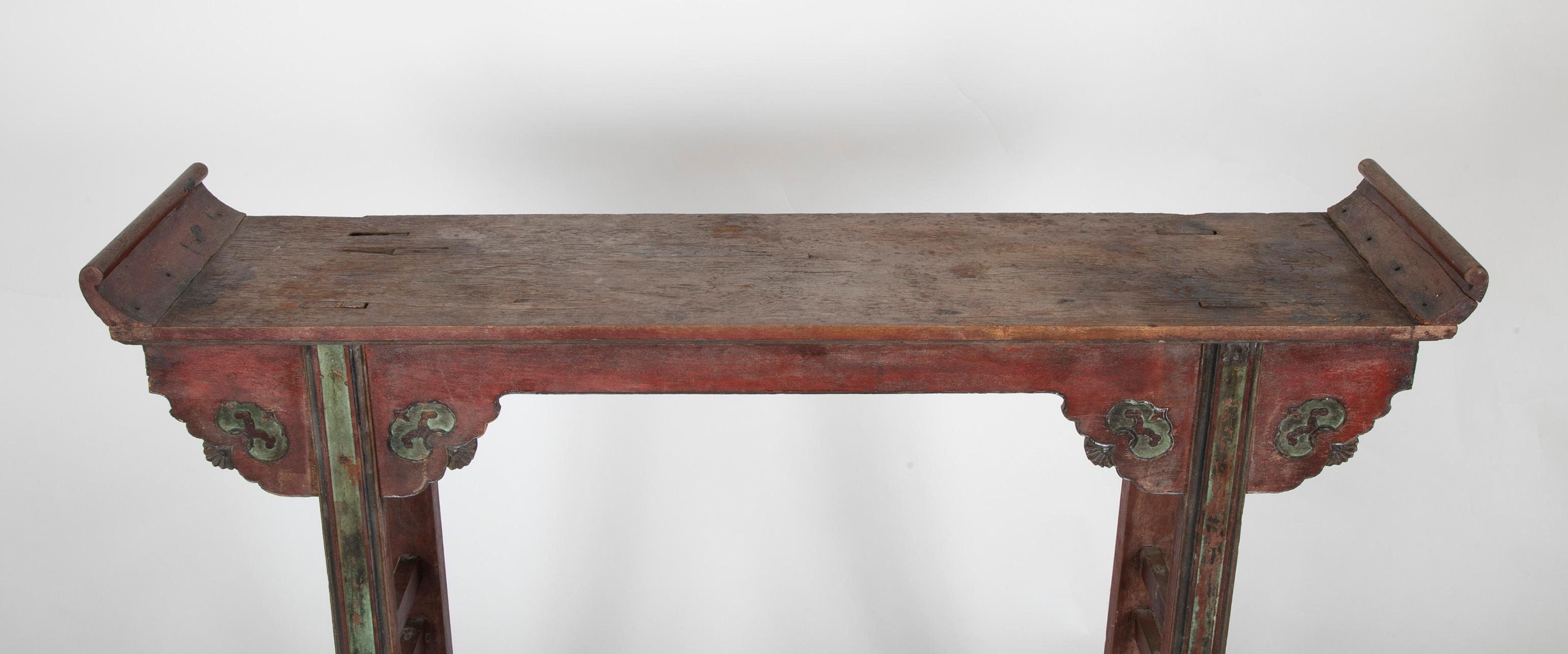Chinese Altar Table In Good Condition For Sale In Stamford, CT