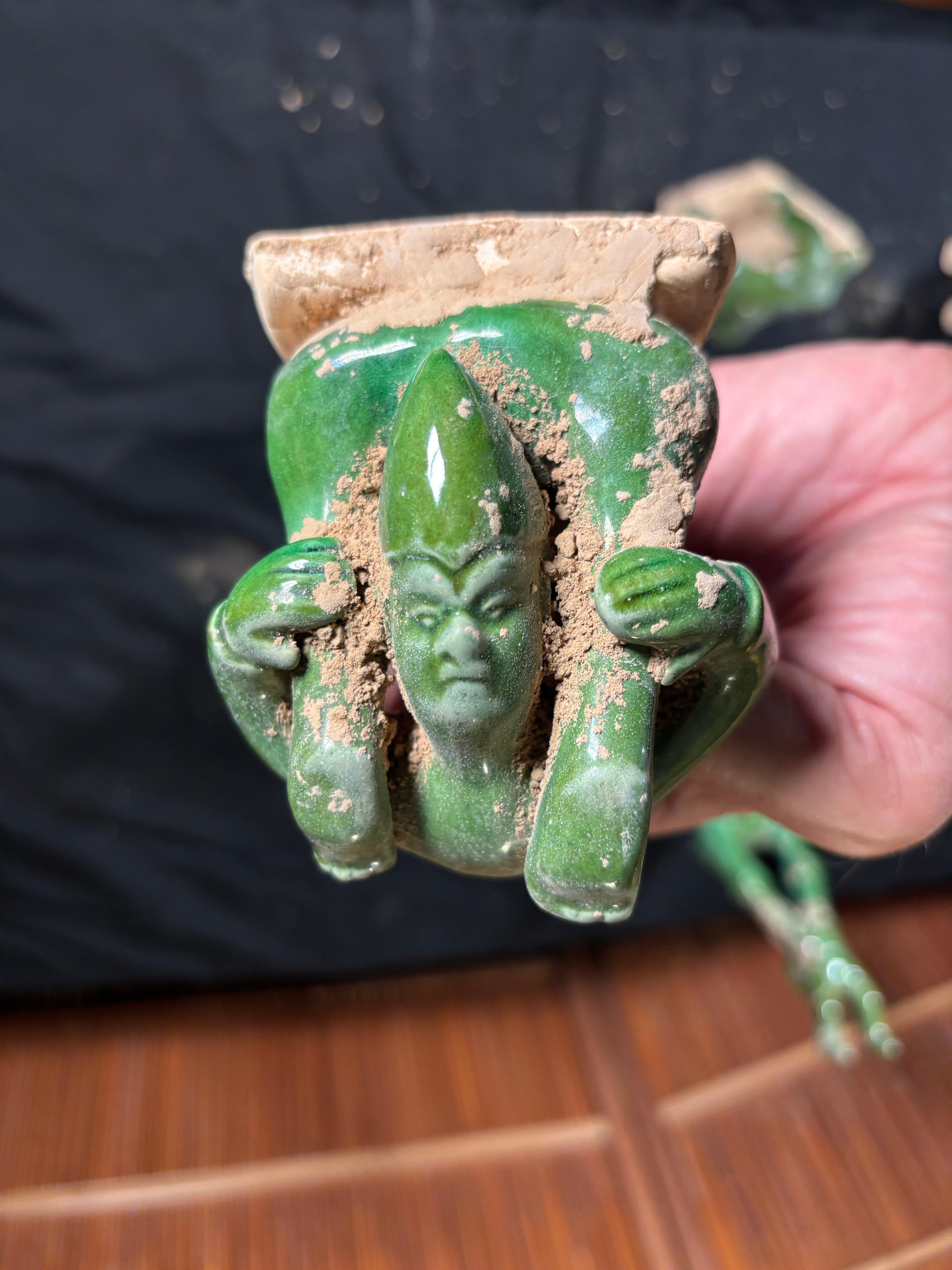 Collection de saltimbanques chinois de l'Antiquité, dynastie Ming 1368-1644 en vente 8