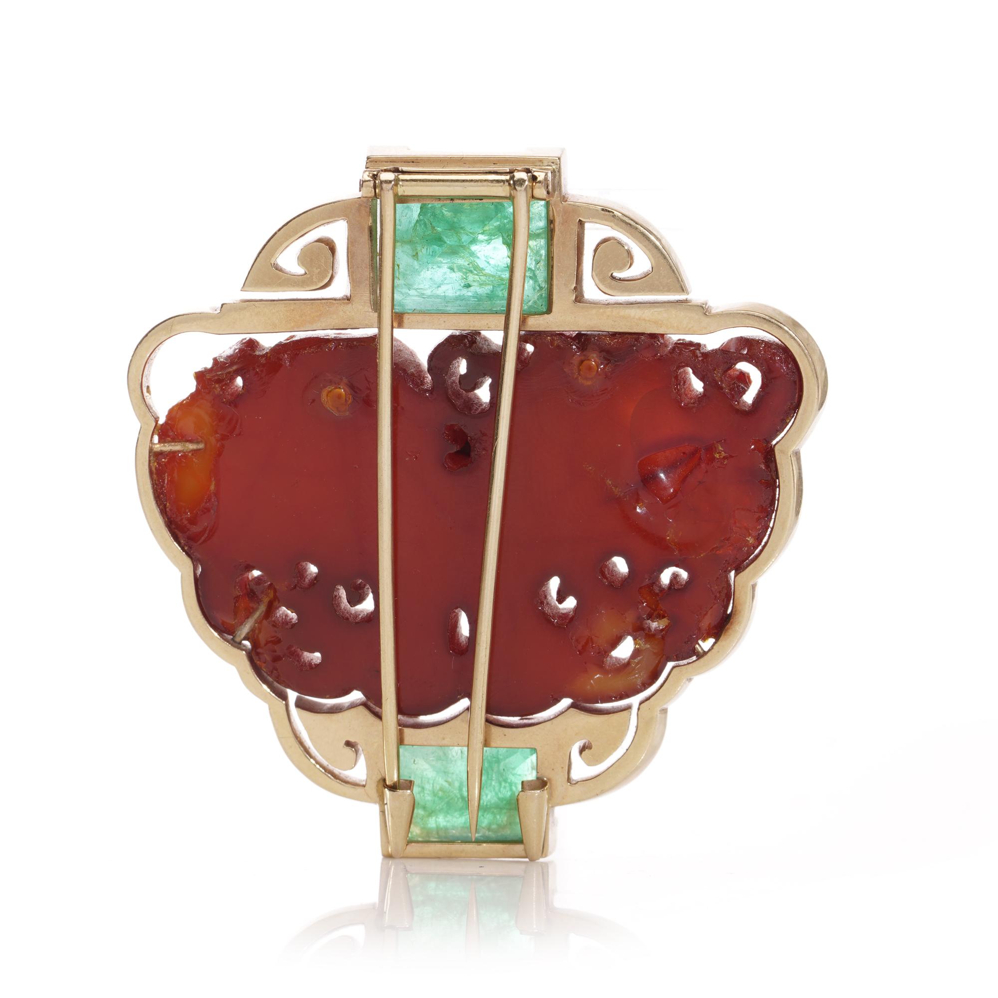 Chinese Antique 14kt. Gold Amber Clip Brooch with Colombian Emeralds For Sale 1