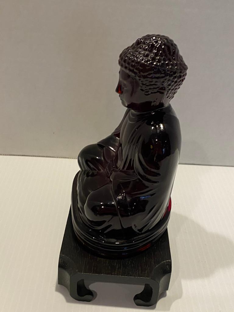 Chinese Export Chinese Antique Amber Gillinder Glass Sitting Buddha Paperweight For Sale