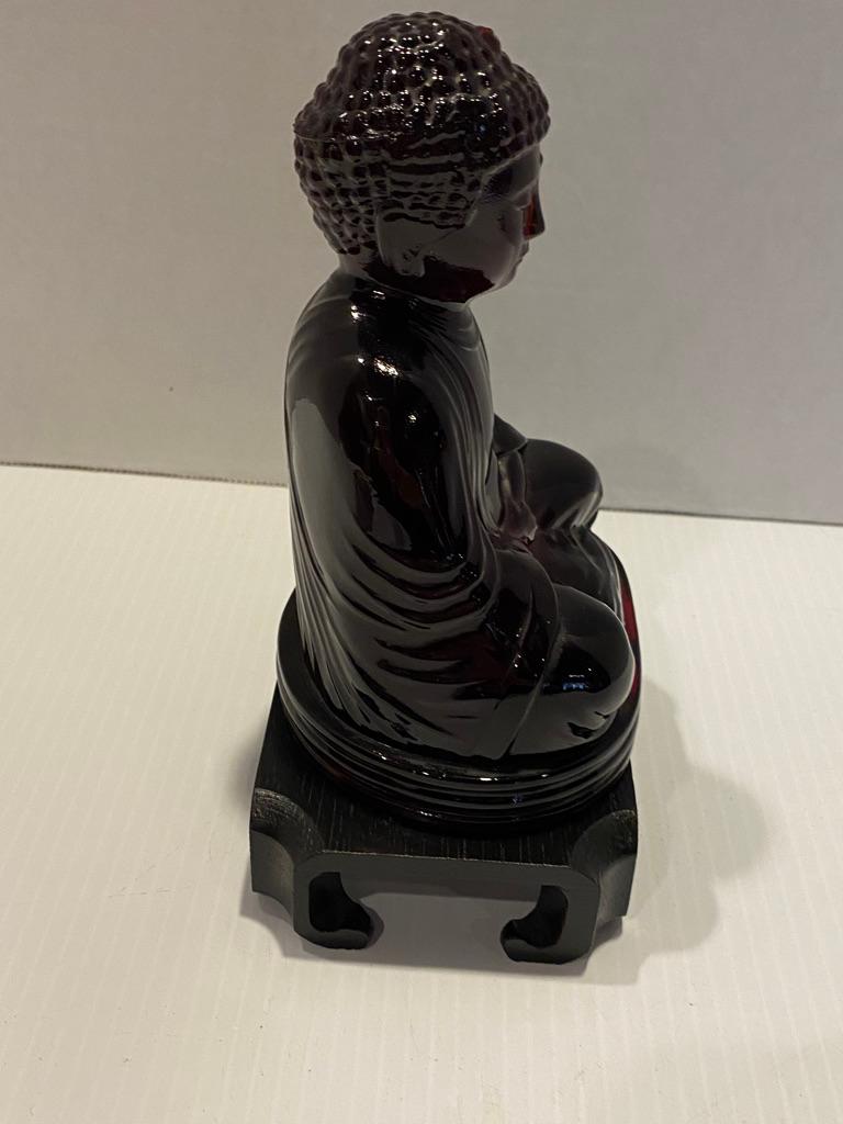 Hand-Crafted Chinese Antique Amber Gillinder Glass Sitting Buddha Paperweight For Sale