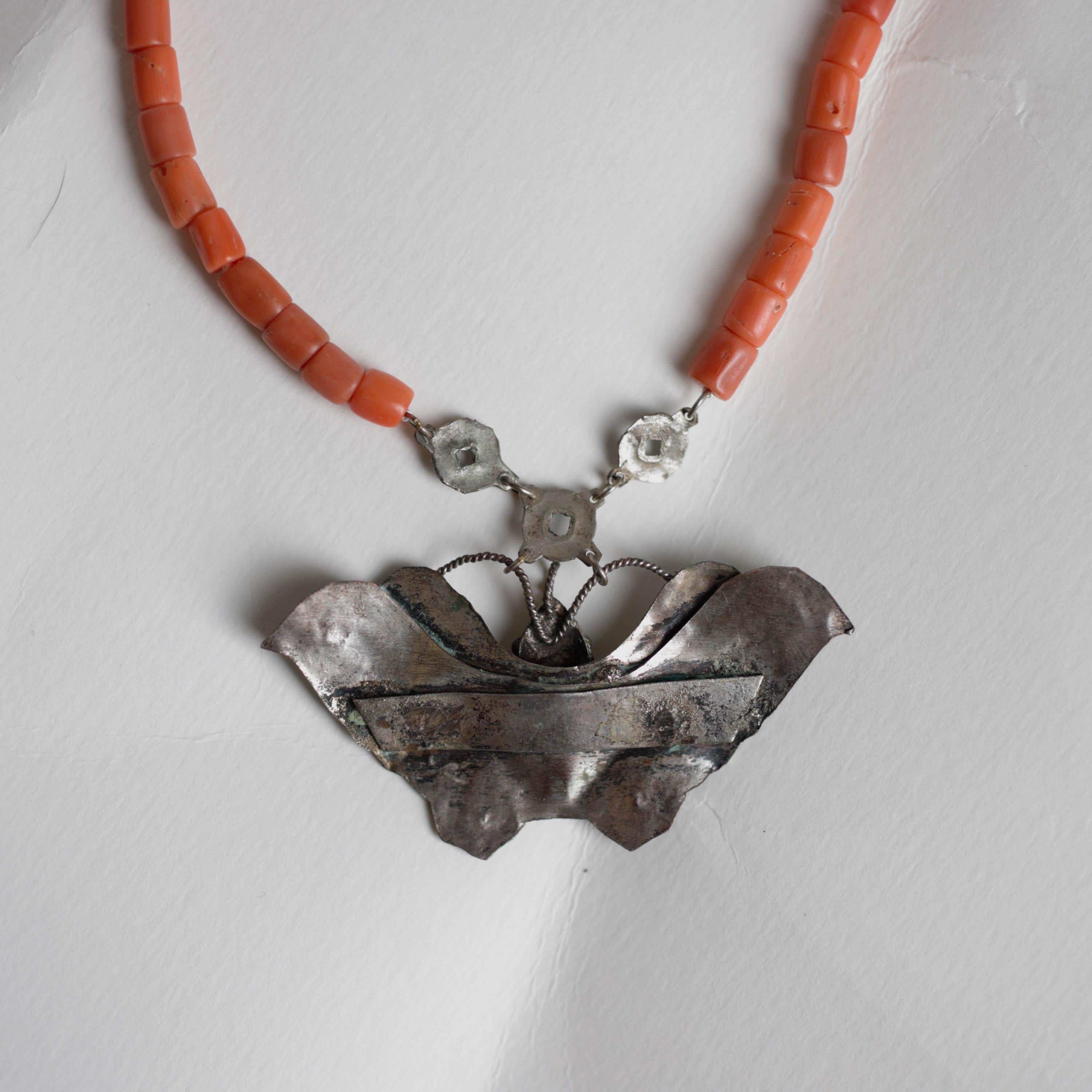 Chinese Antique Art Nouveau Coral and Kingfisher Tian-Tsui Necklace For Sale 3