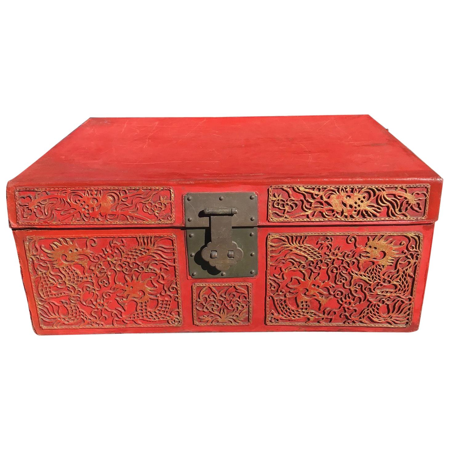 Chinese Antique Brilliant Red Lucky Leather Storage Trunk, Qing Dynasty