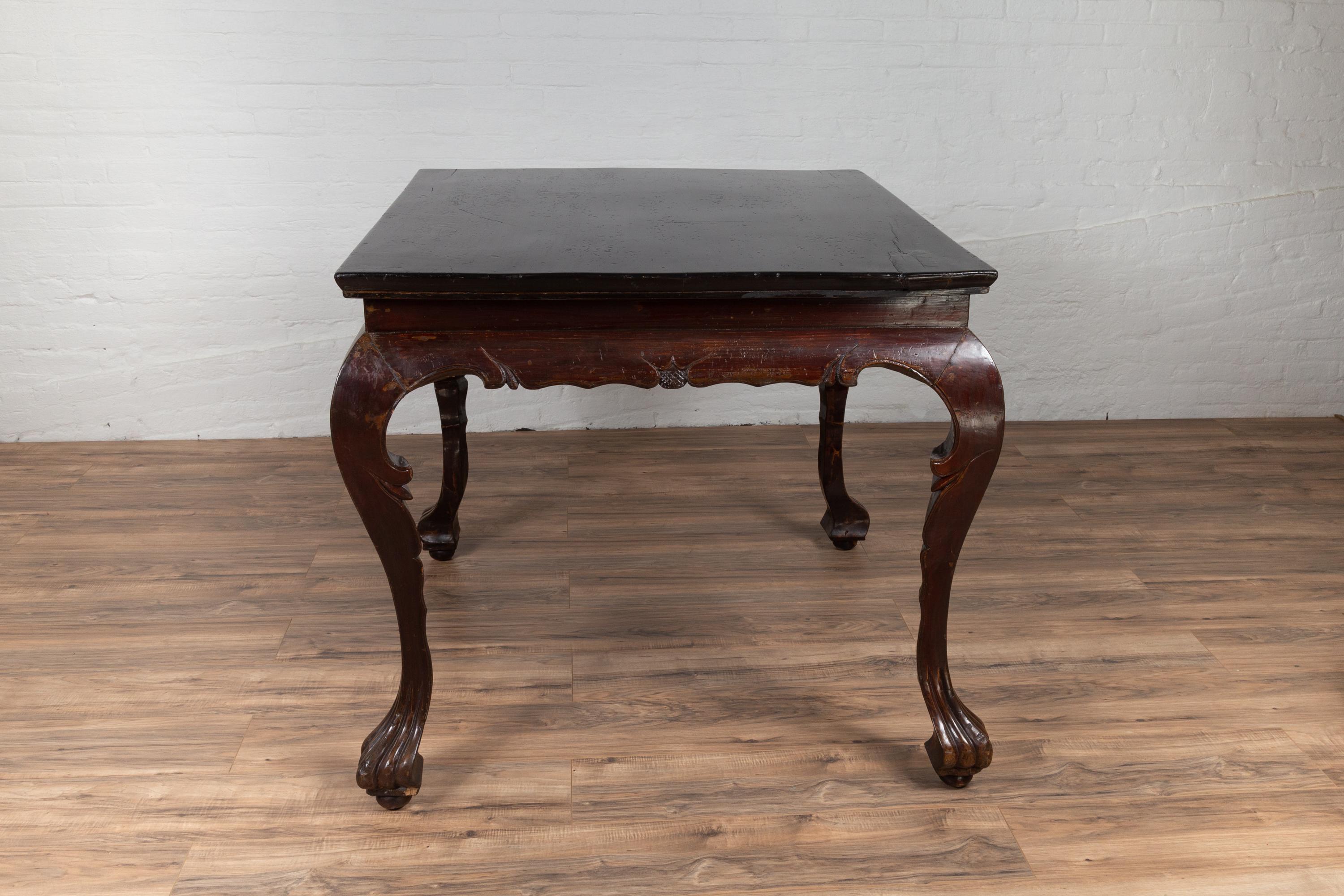 Chinese Antique Center Hall Table with Black Lacquered Top and Cabriole Legs For Sale 8