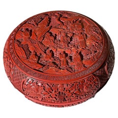 Boîte ronde chinoise ancienne en laque Cinnabar avec huit motifs de ermites, période Qing