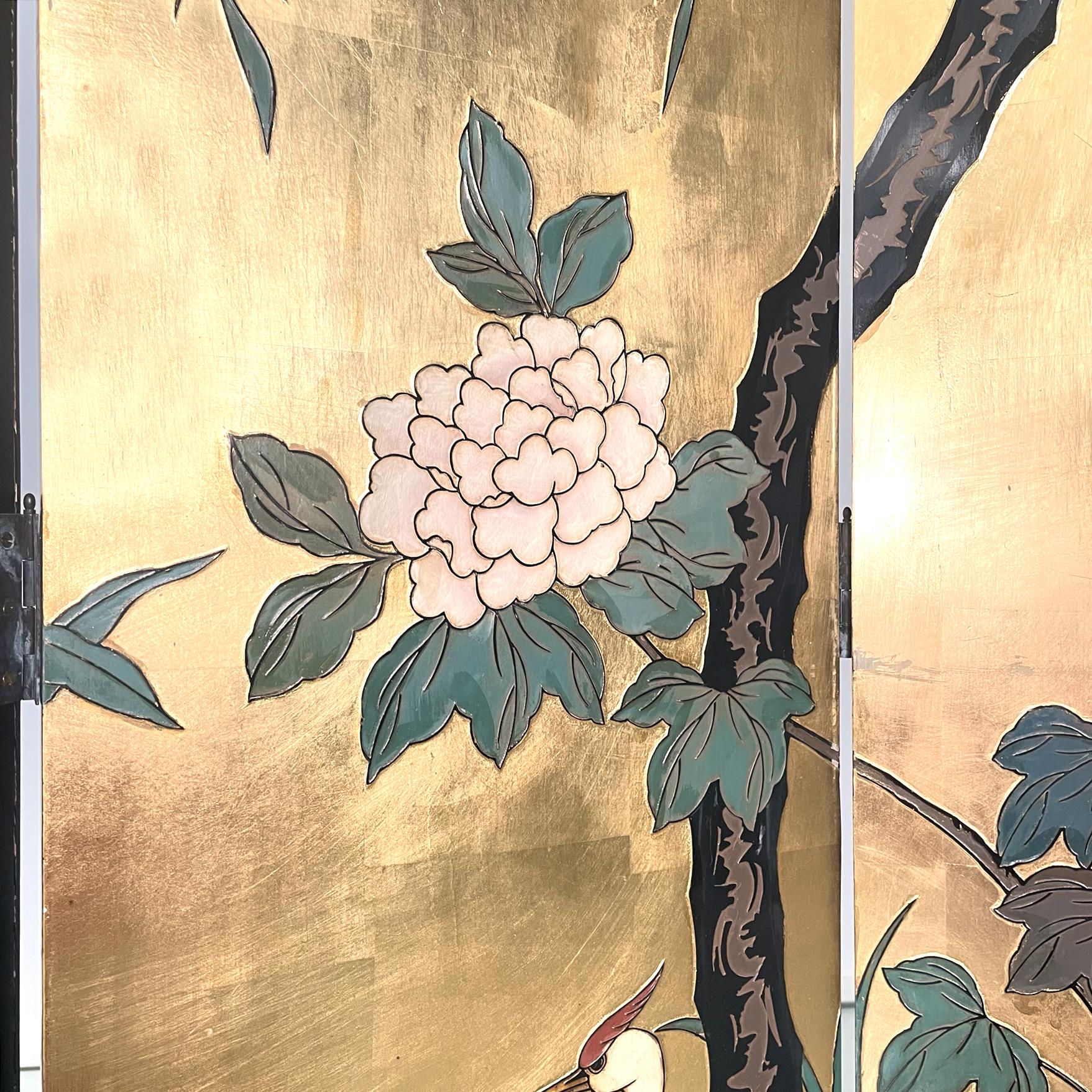 Wood Chinese antique Decorated 4-door wooden screen with gold leaf, 1900-1950s