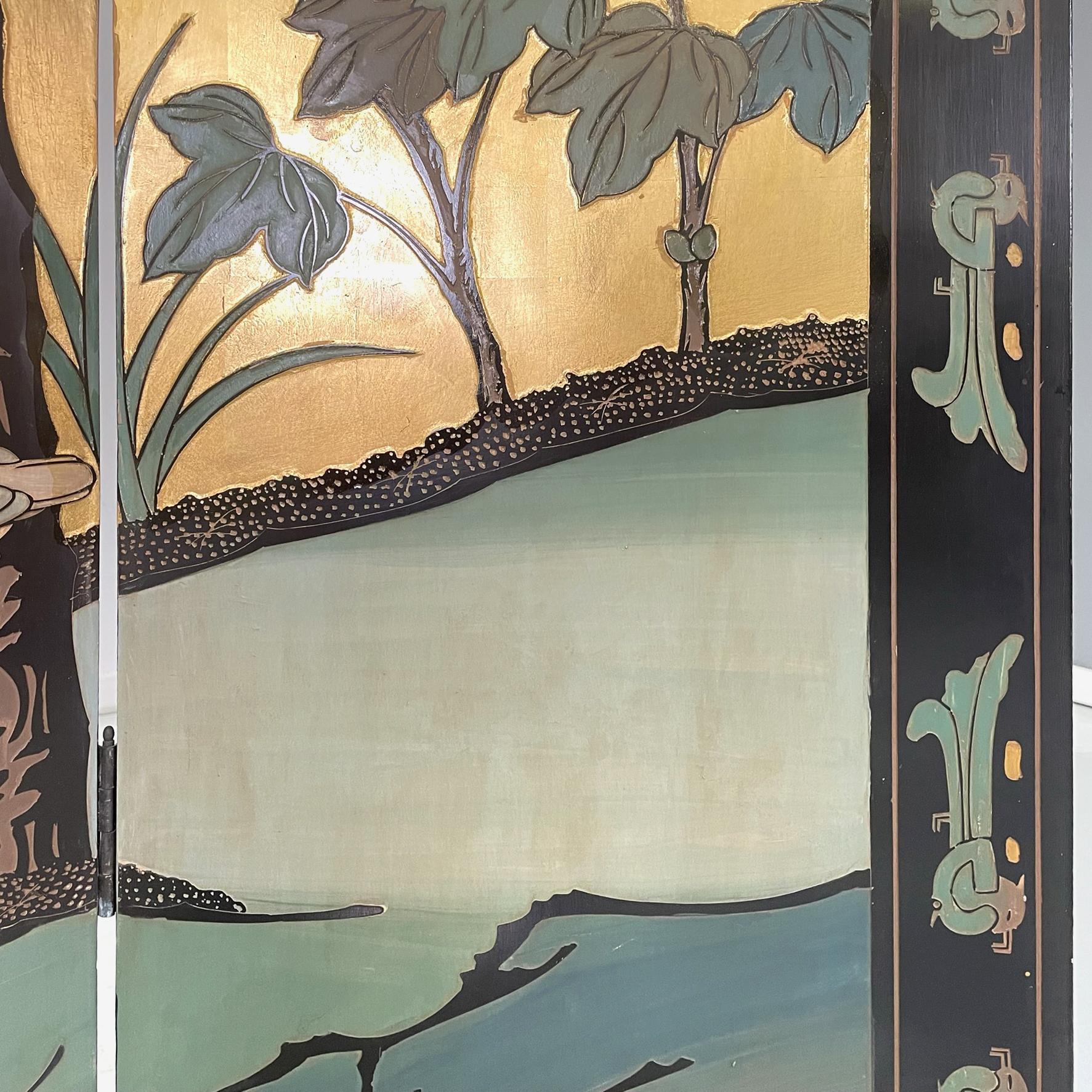 Chinese antique Decorated 4-door wooden screen with gold leaf, 1900-1950s 1