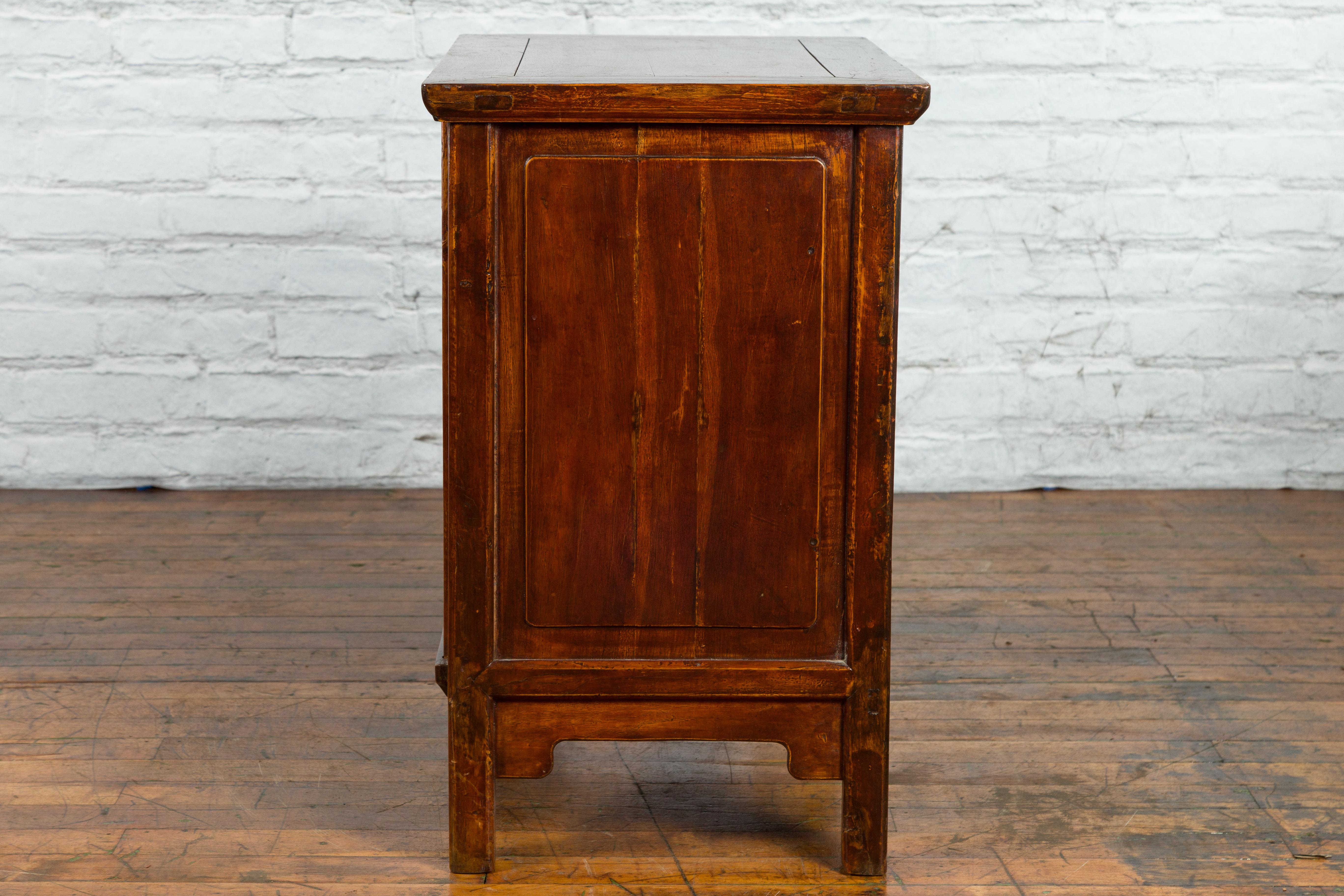 Chinese Antique Early 20th Century Side Cabinet with Brown and Black Lacquer 10