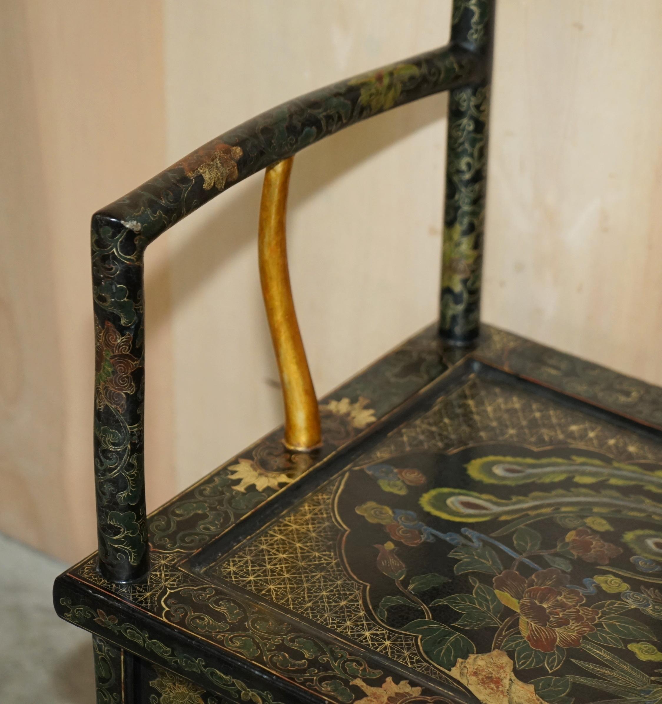 Chinese Antique Export circa 1900 Lacquered & Painted Ming Style Armchair For Sale 8