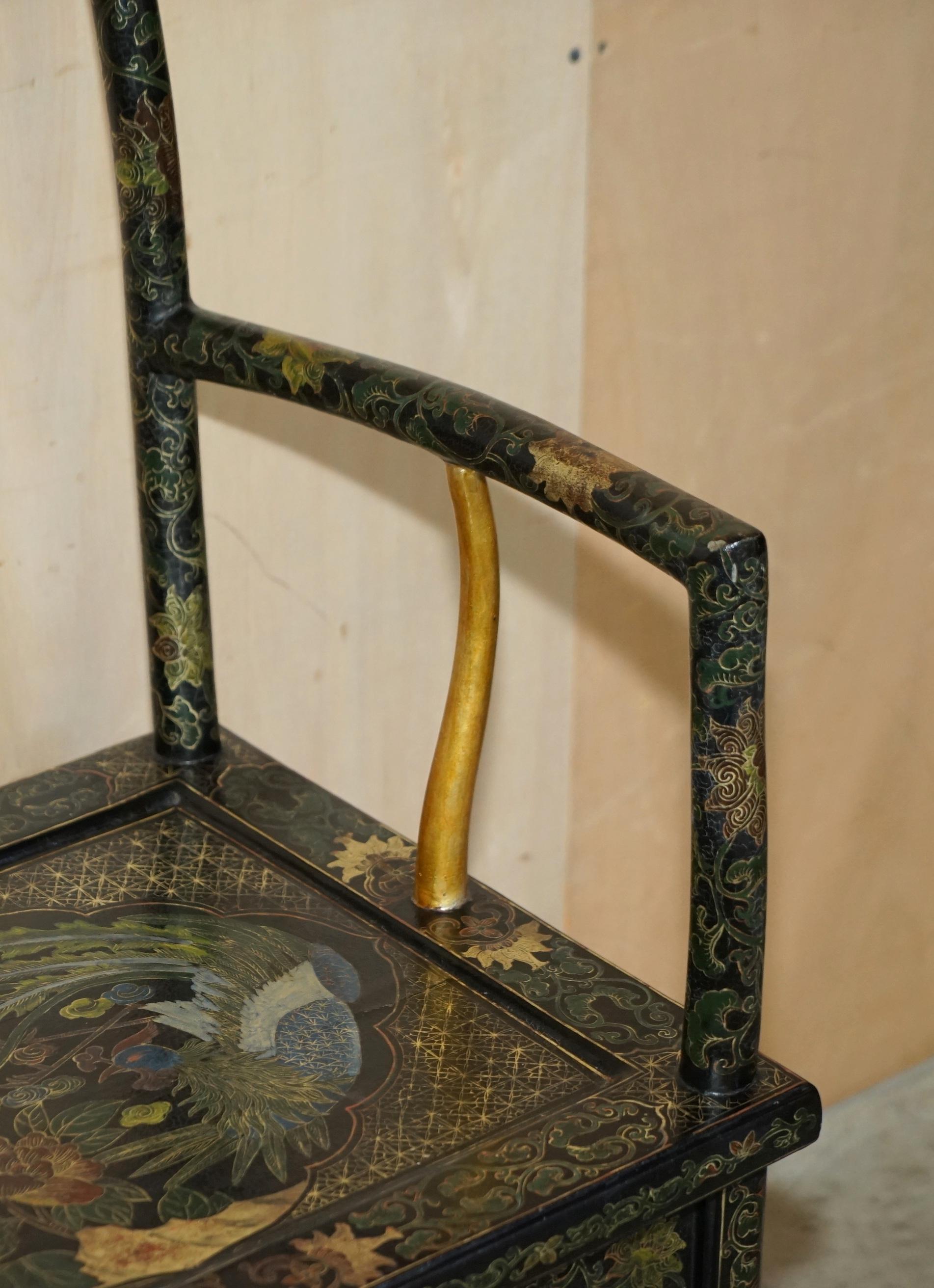 Chinese Antique Export circa 1900 Lacquered & Painted Ming Style Armchair For Sale 8