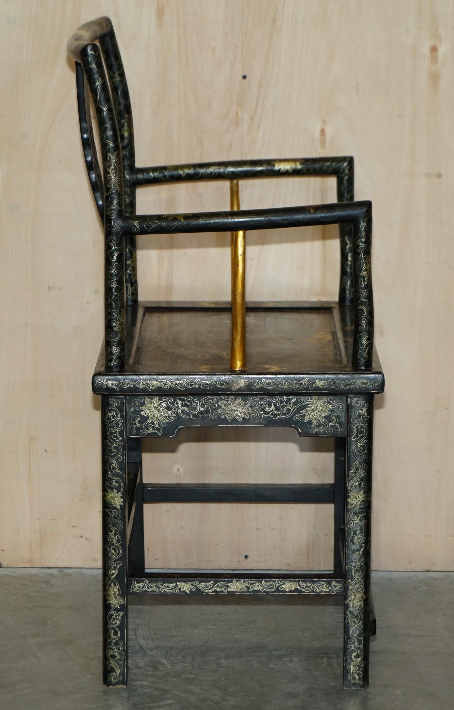 Chinese Antique Export circa 1900 Lacquered & Painted Ming Style Armchair For Sale 10