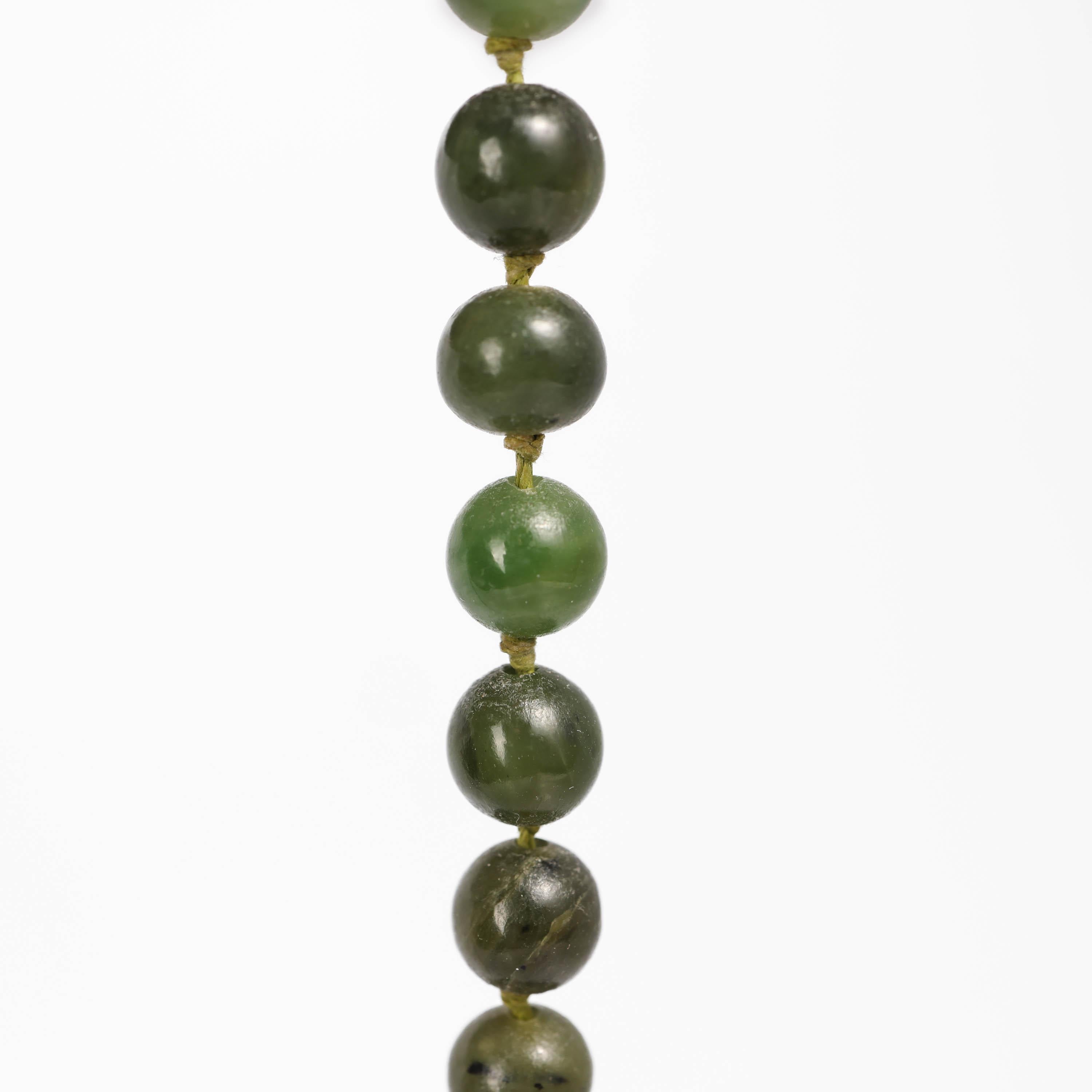 Chinesische antike chinesische Jade-Halskette, Nephrit, zertifiziert unbehandelt, 33