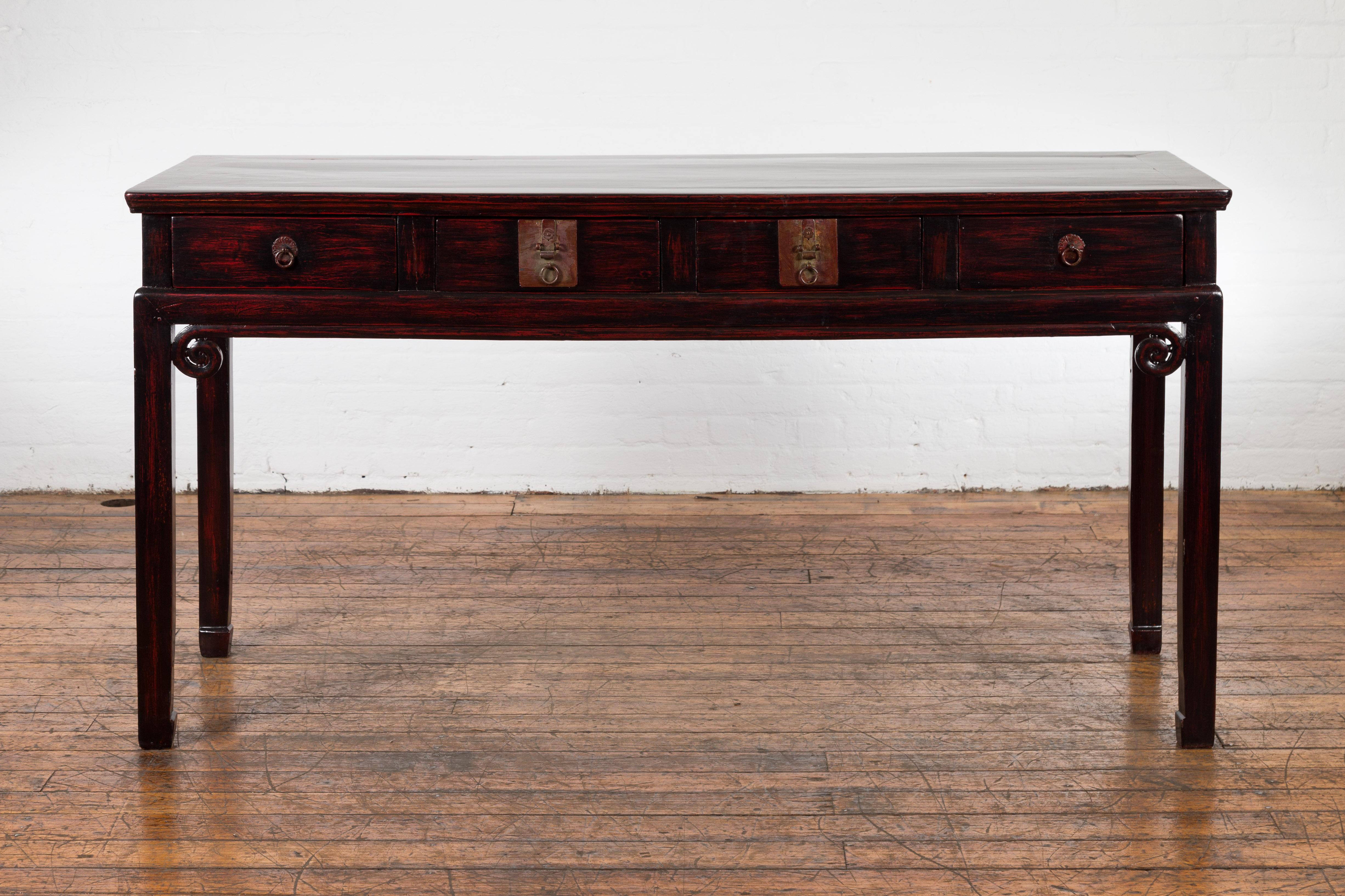 Qing Chinese Antique Lacquered Wooden Desk with Four Drawers and Curling Scrolls For Sale